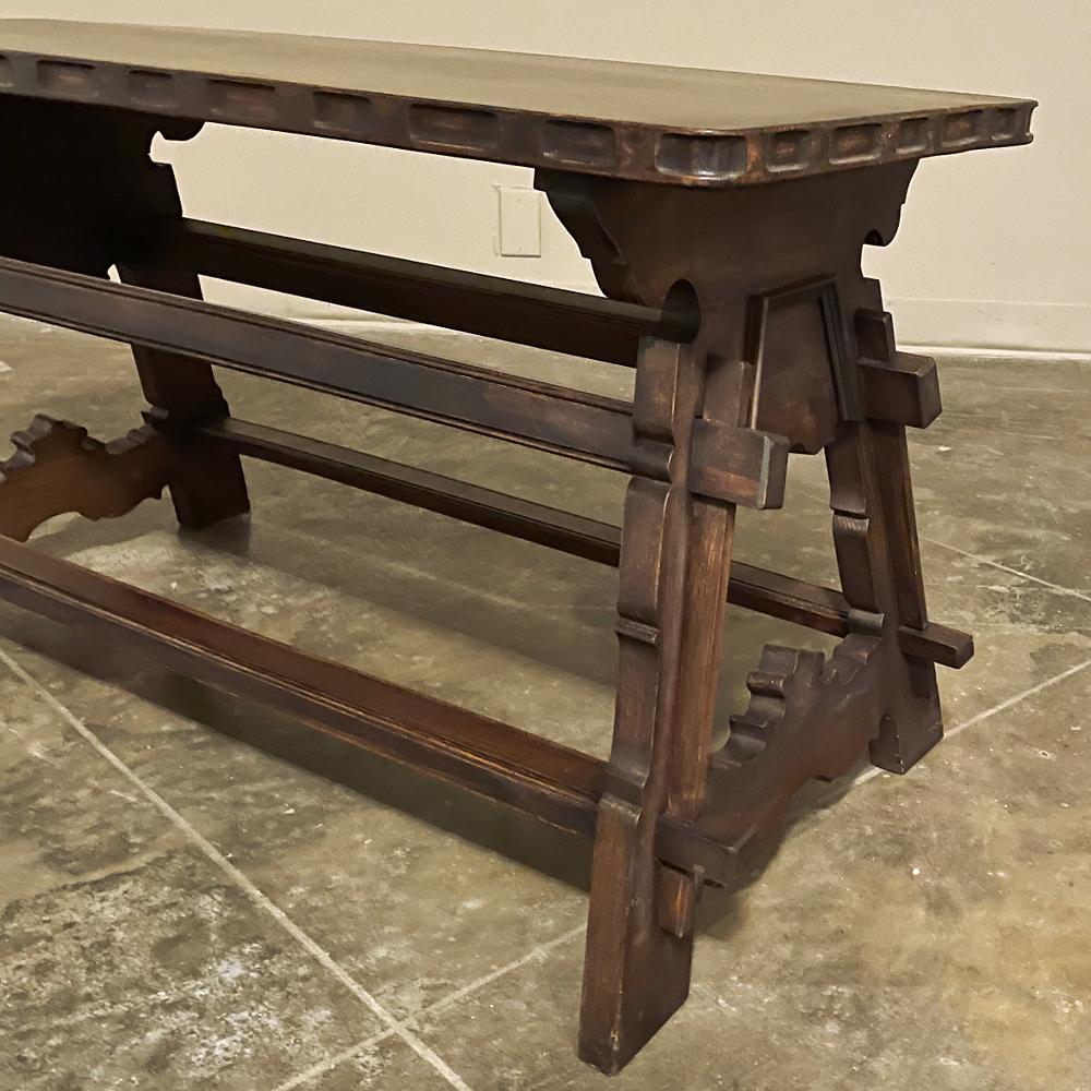 Fait main Table basse espagnole rustique ancienne et antique en vente