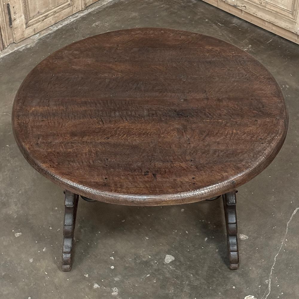 Antico tavolo da centro rustico spagnolo rotondo in vendita 8