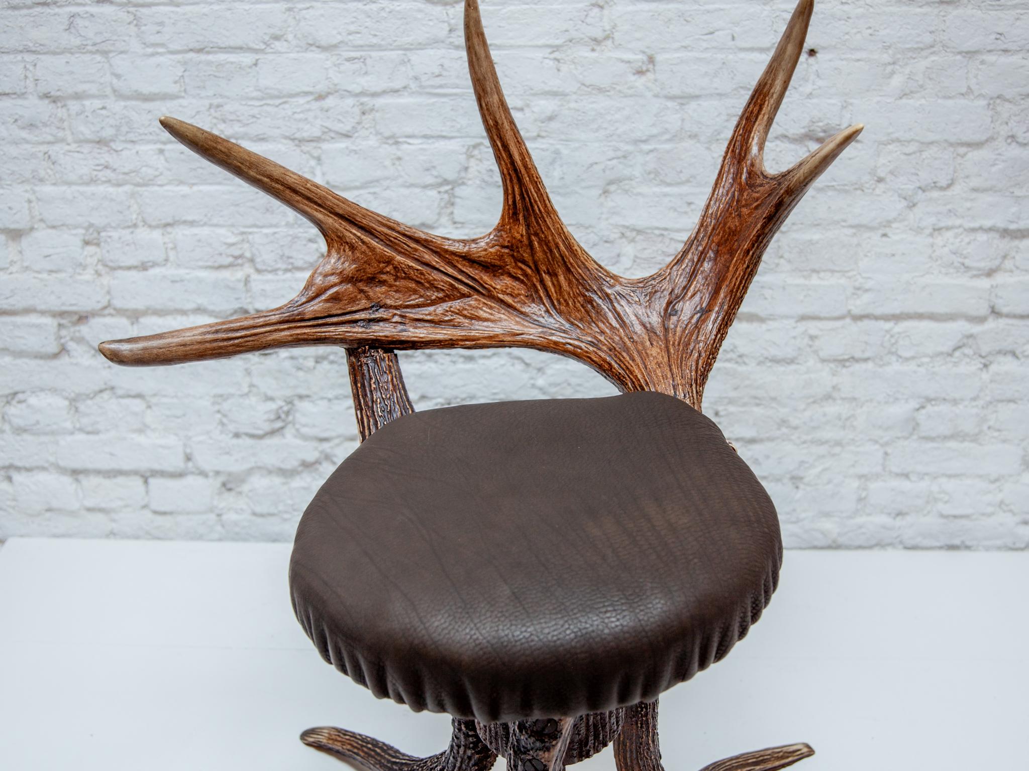 Antique Rustic Stool made in Germany, 1930s For Sale 4