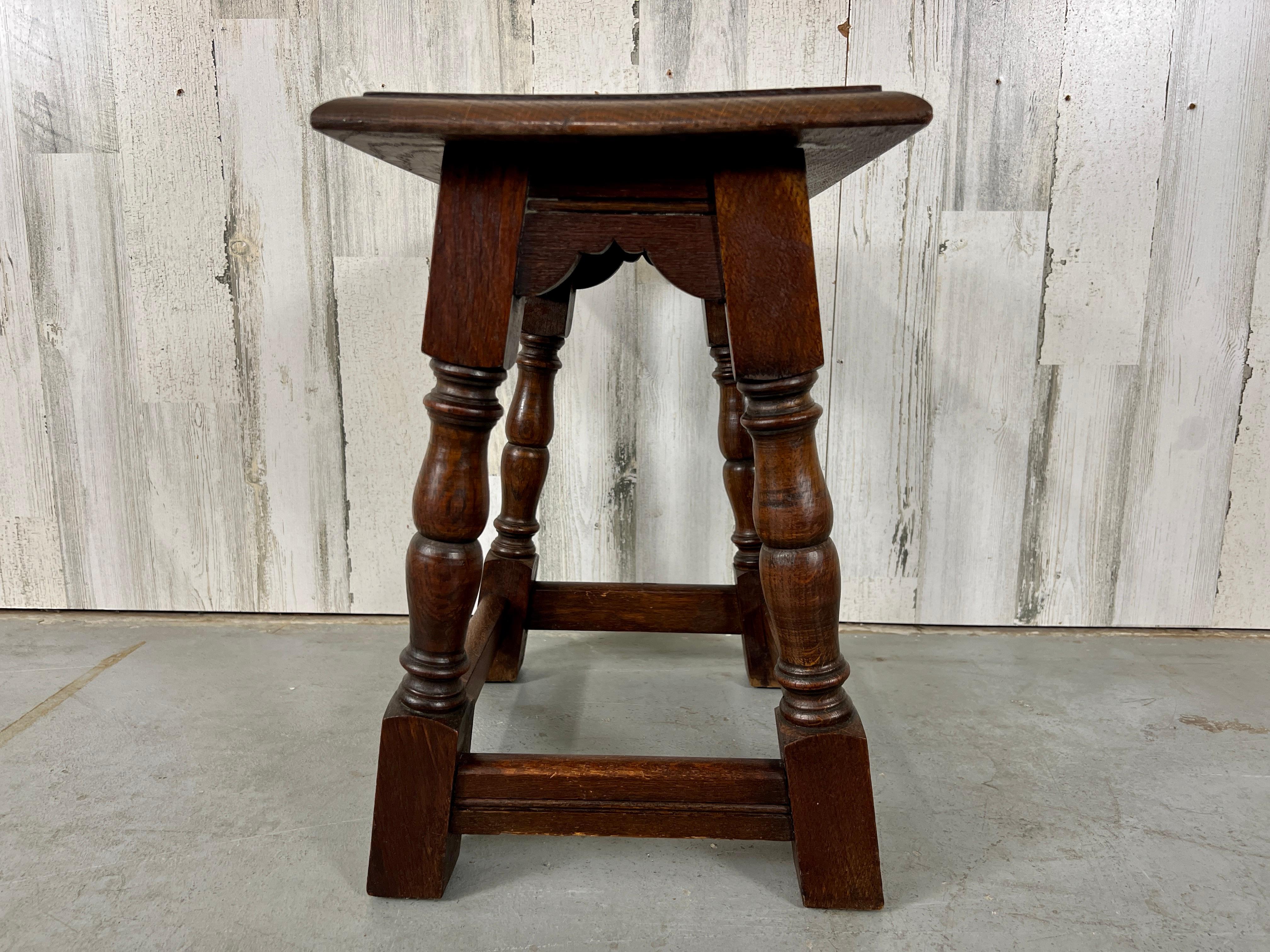Antique Rustic Stool / Table In Good Condition For Sale In Denton, TX