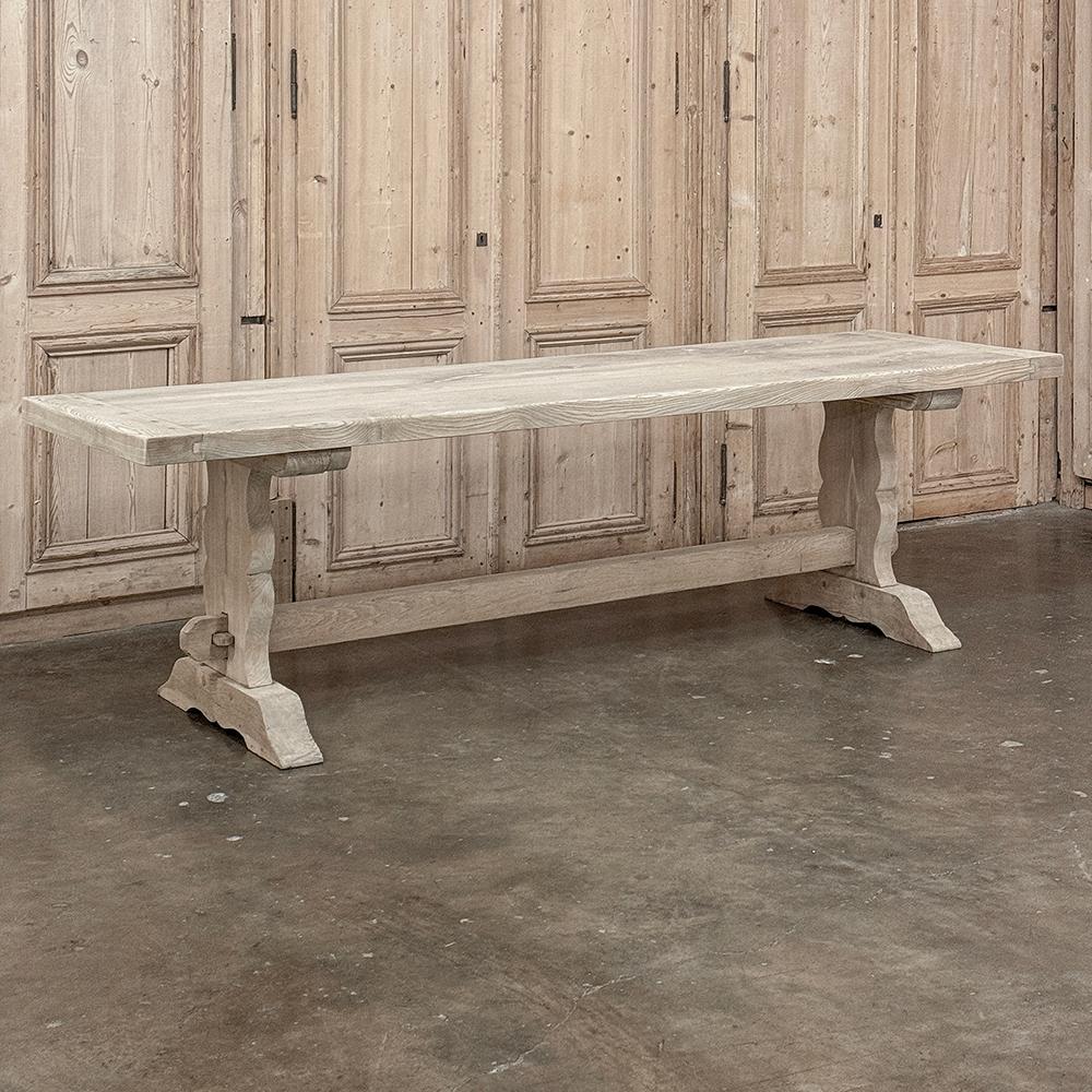 Rustique Ancienne table de salle à manger rustique à tréteaux en sycomore rayé en vente