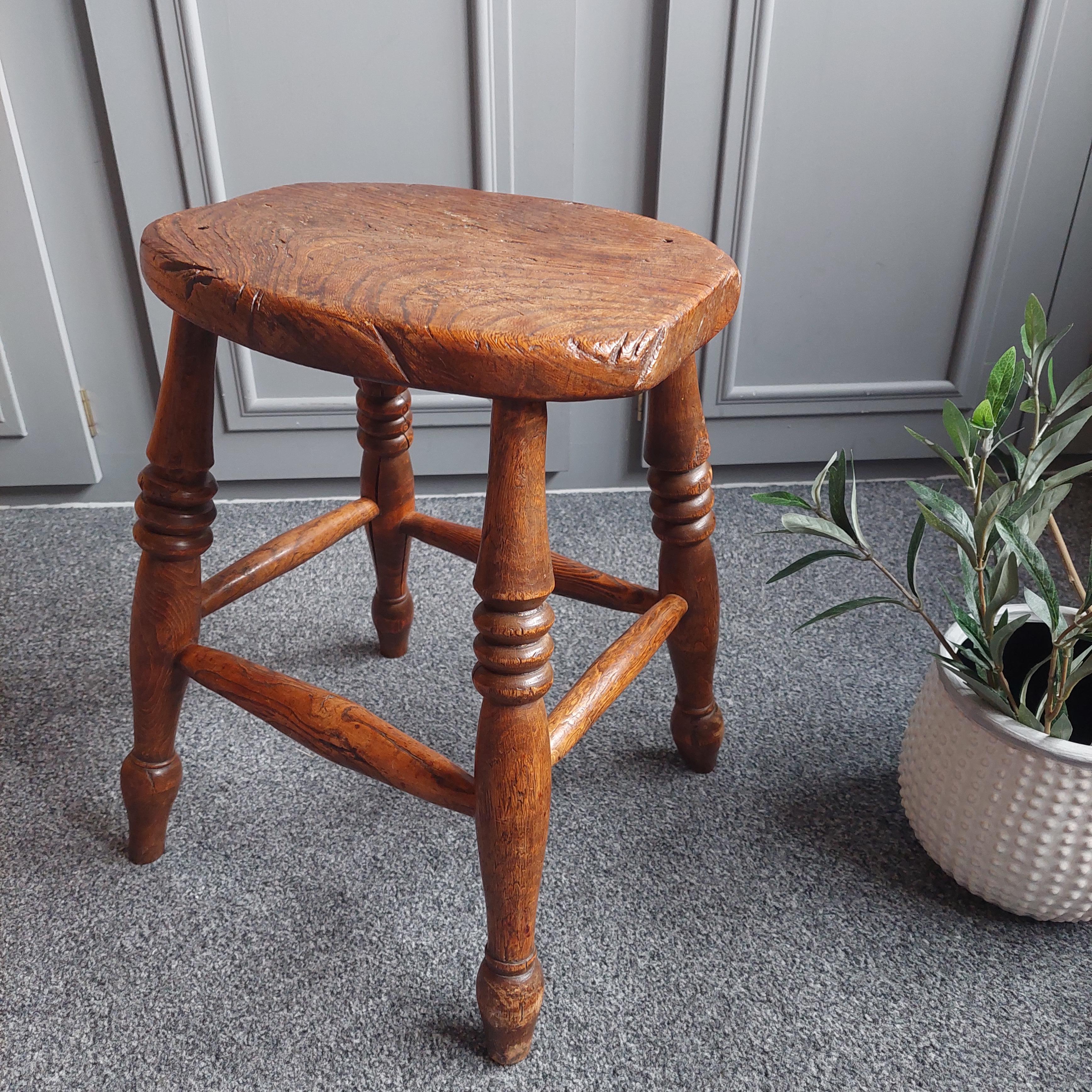 Tabouret victorien rustique ancien en orme, années 1900 2