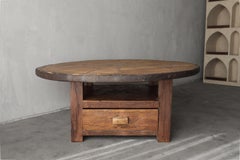 Ancienne table basse rustique à roue wagon