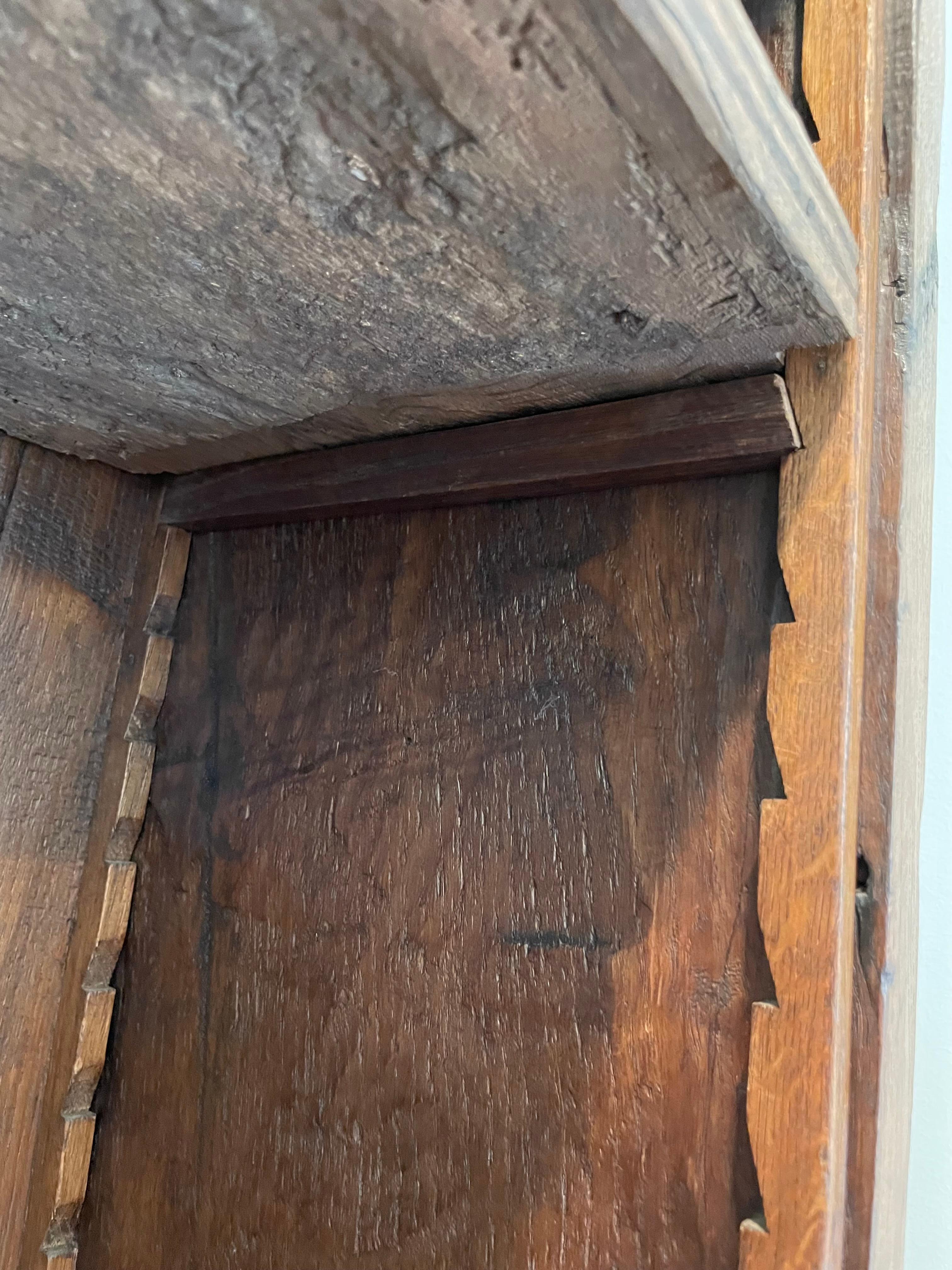 Antico mobile rustico in legno con ferramenta in ferro, fine XIX secolo in vendita 1