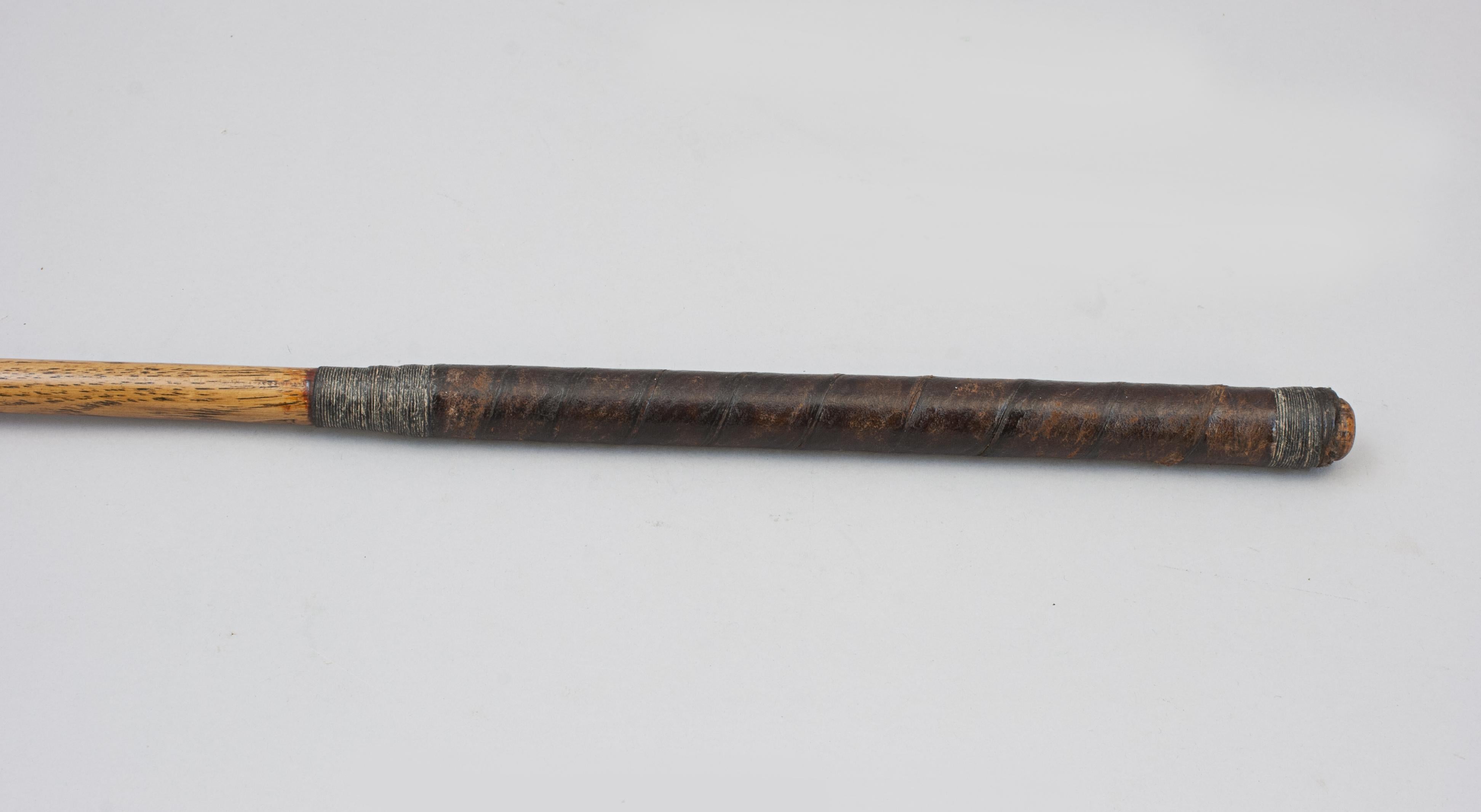 British Antique Rut Niblick, Hickory Shafted Golf Club For Sale
