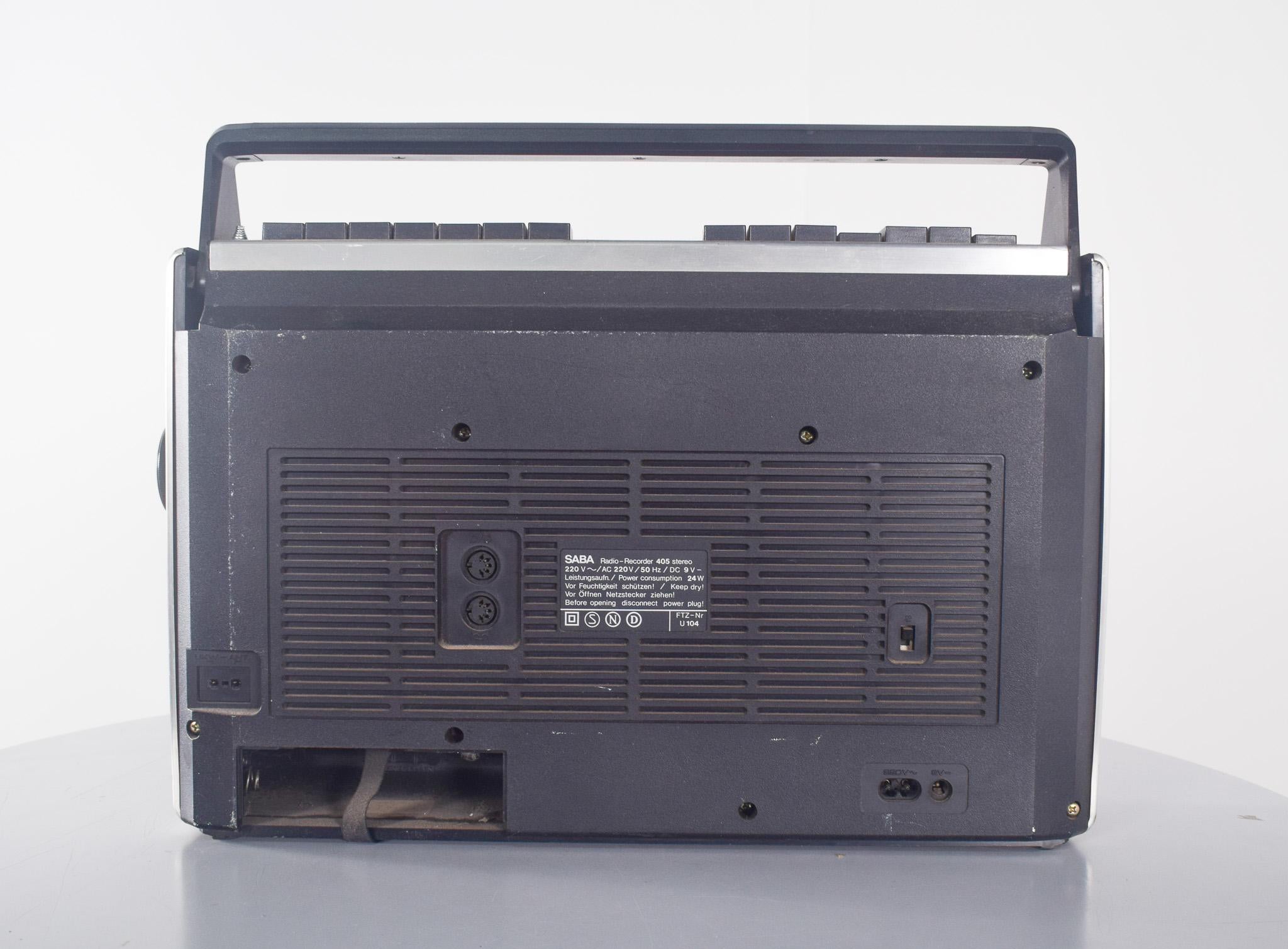 Antiquités Radio à cassette portable SABA RCR 405 en vente 1