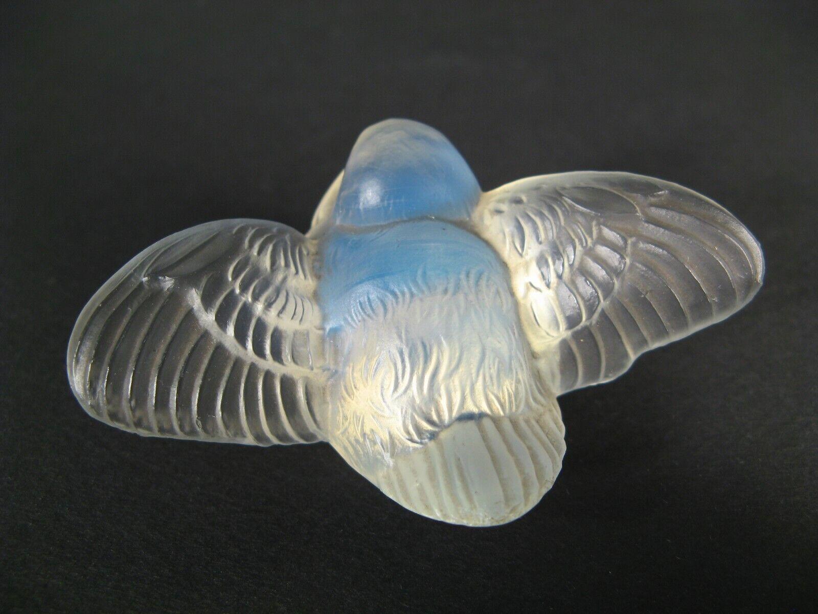 Opaline Glass Antique Sabino France Opalescent Glass Figurine of a Bird - 1Y127