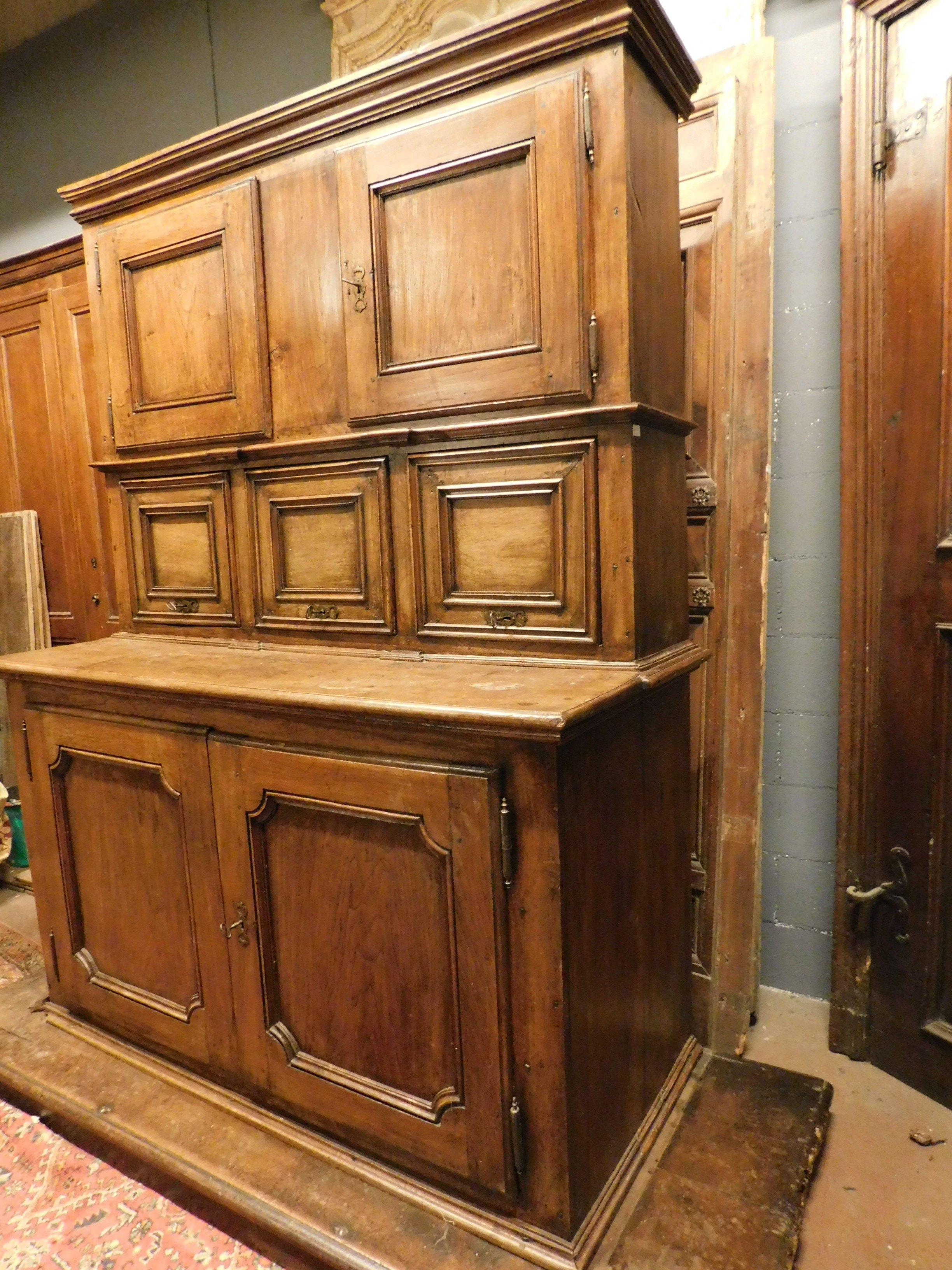 Antique Sacristy Cabinet in Walnut with Base, 18th Century, Italy 2