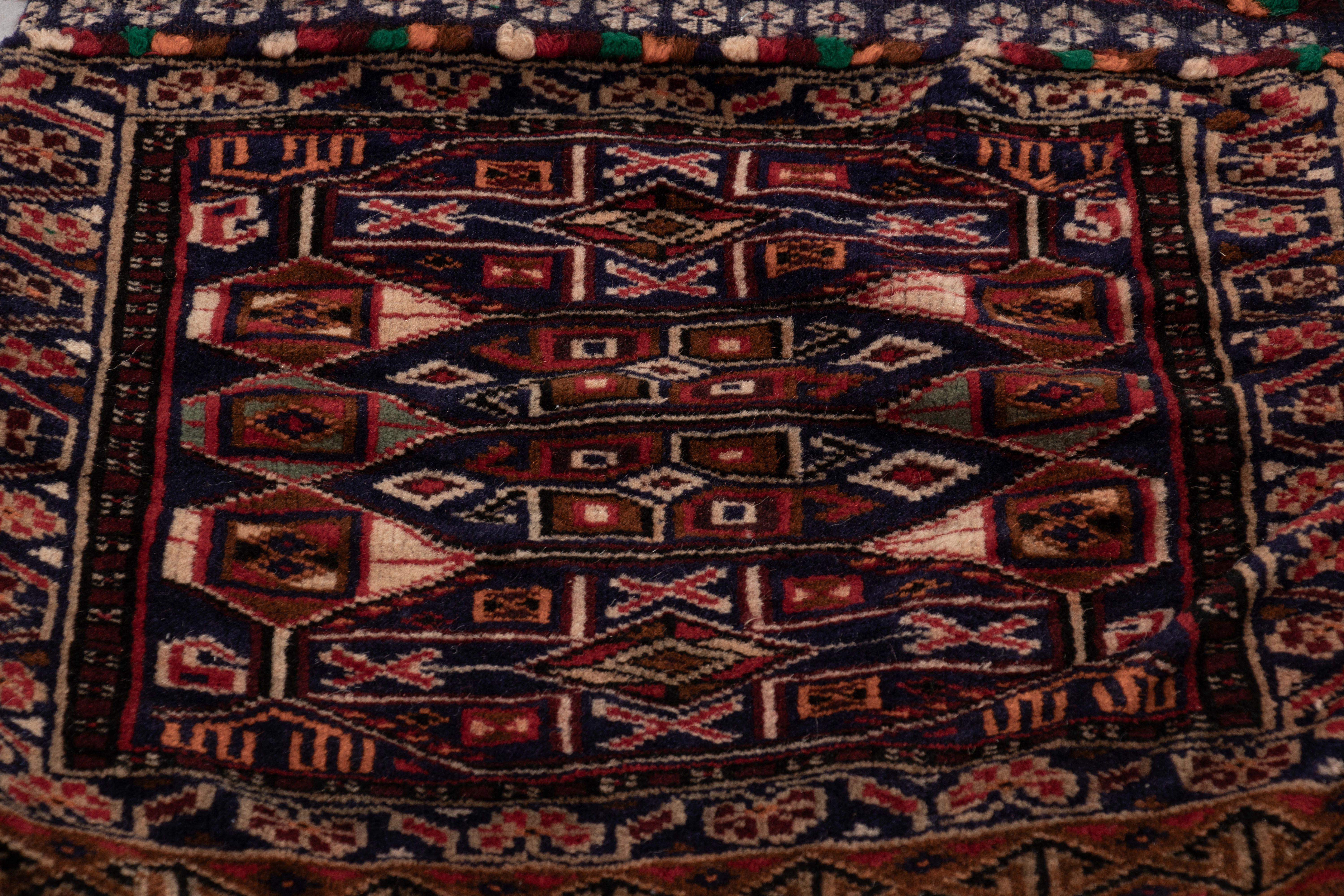 Tribal Sac de selle ancien Textile tribal avec motifs géométriques archaïques - Rug & Kilim en vente