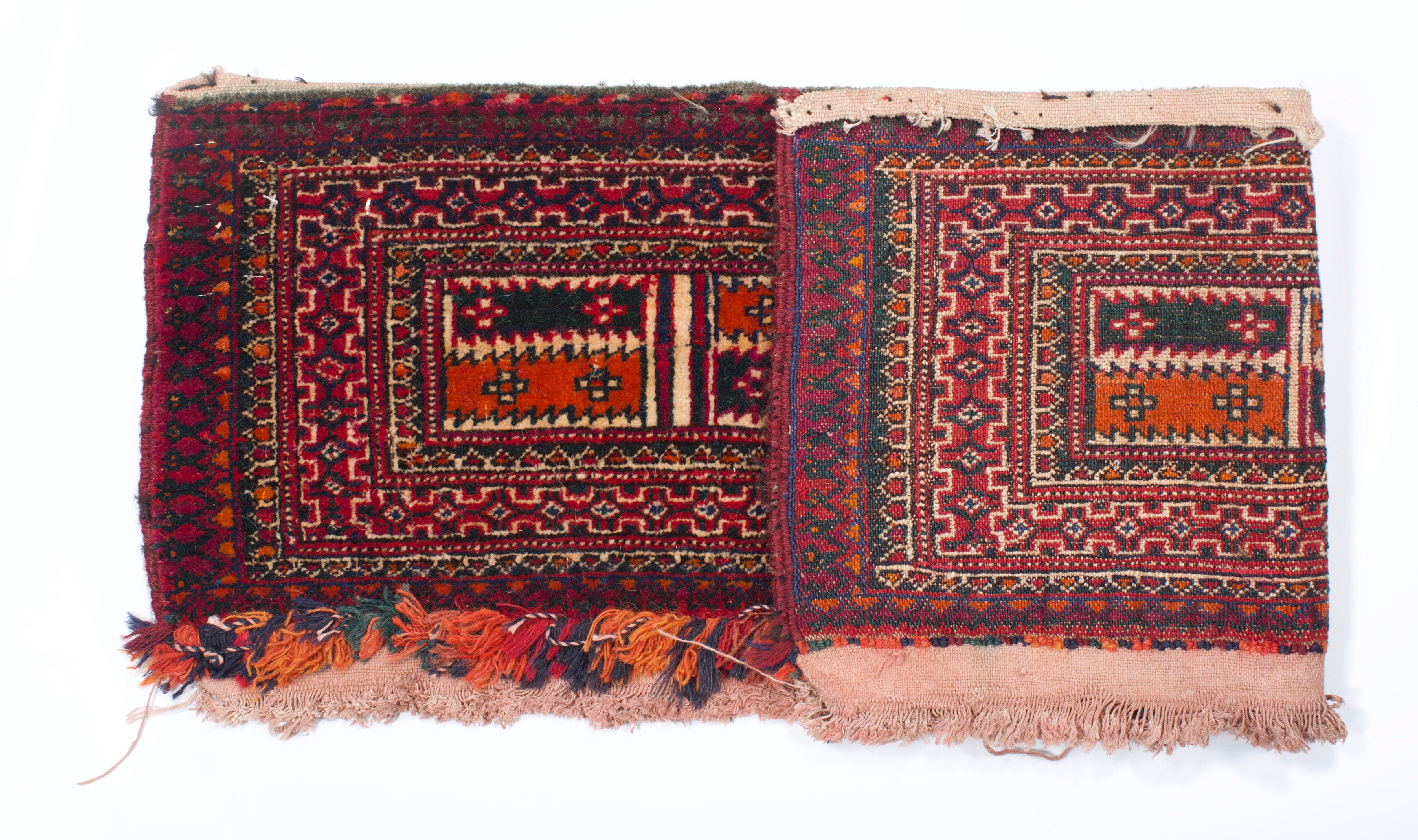 Sac de selle antique Yamoud 2'10 x 11'0