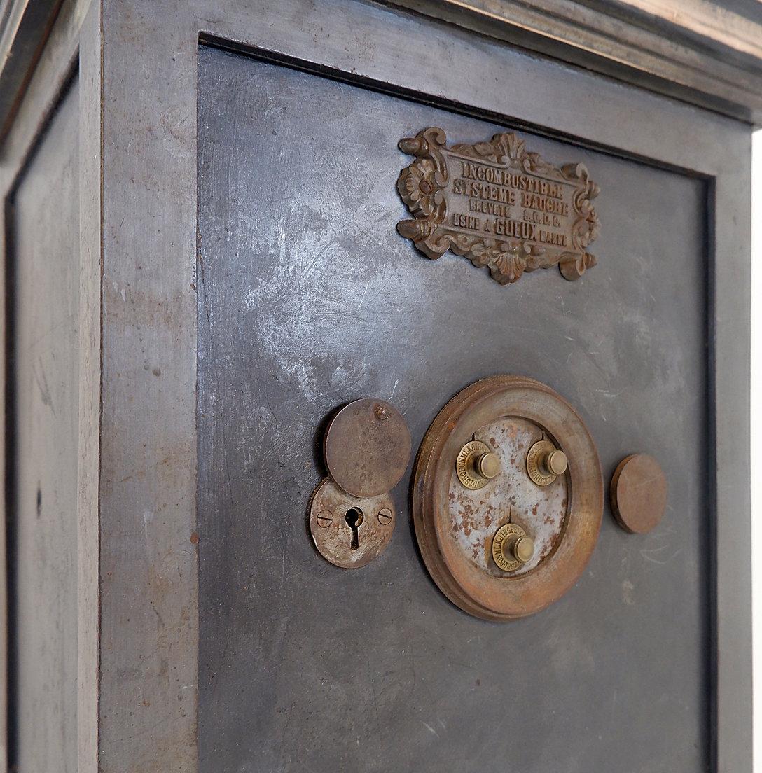 Cassaforte antica, 