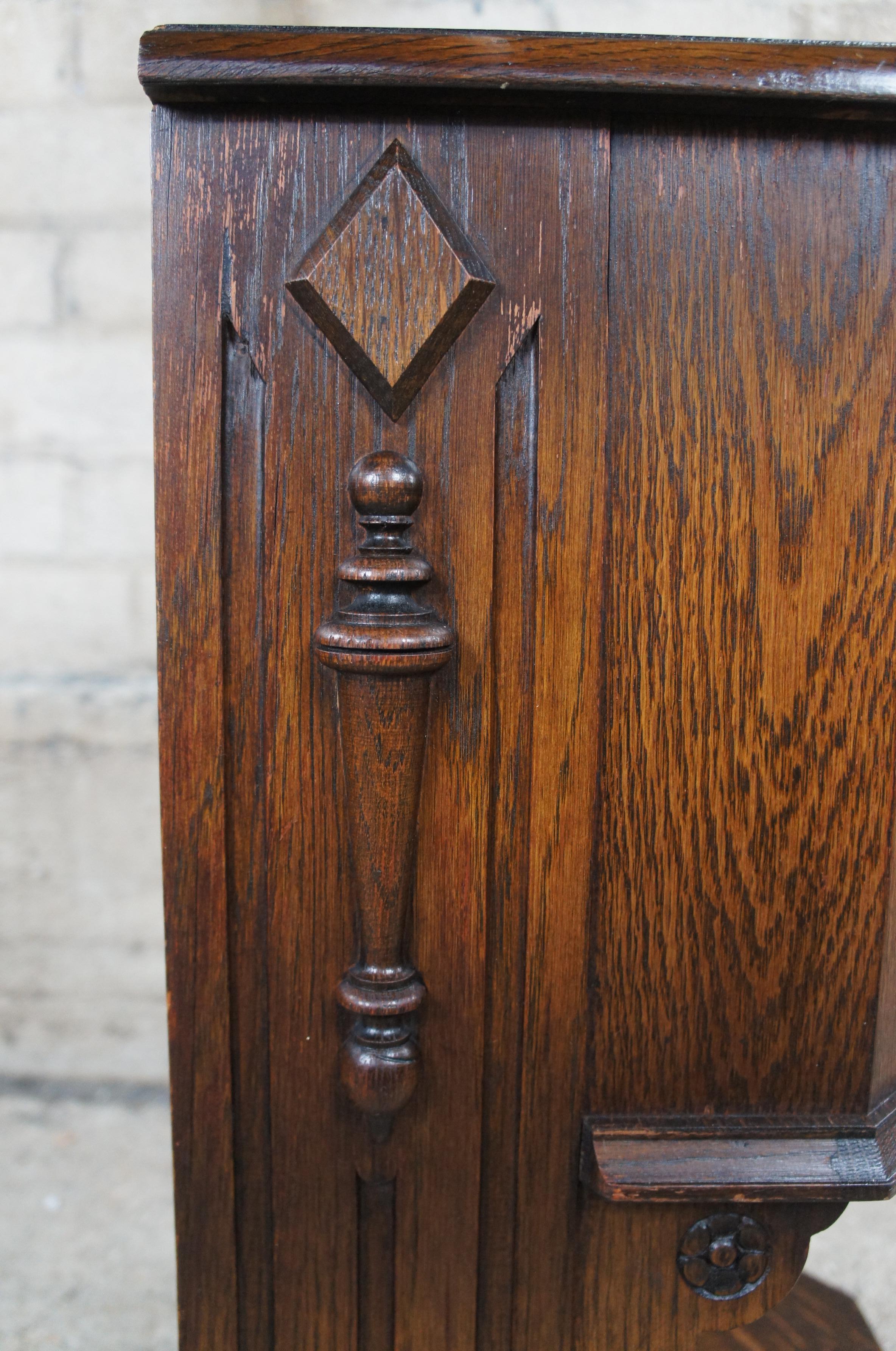 Antique Saginaw Furniture Jacobean Spanish Oak Carved Nightstand Side Table 7