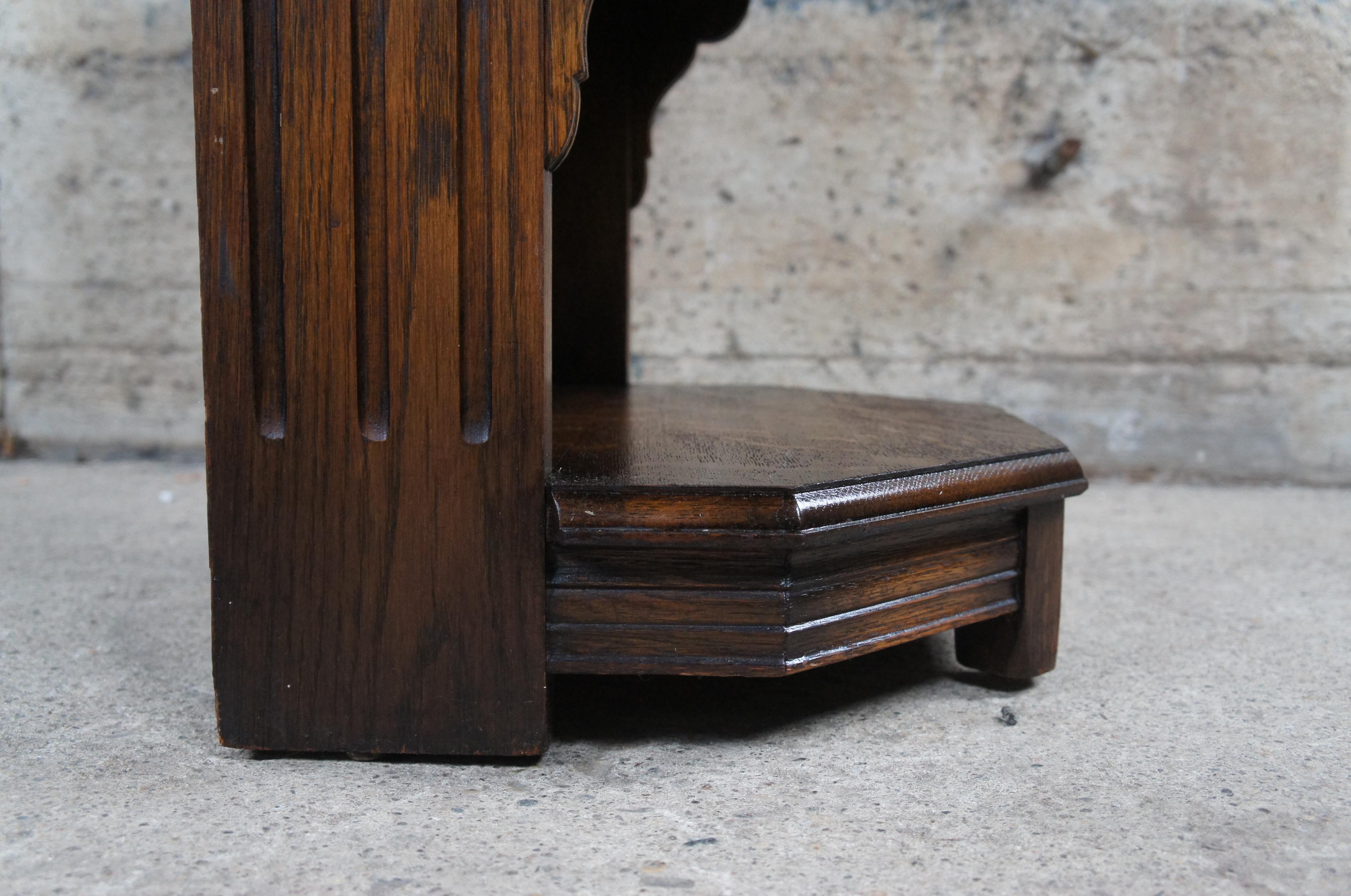 Antique Saginaw Furniture Jacobean Spanish Oak Carved Nightstand Side Table 8