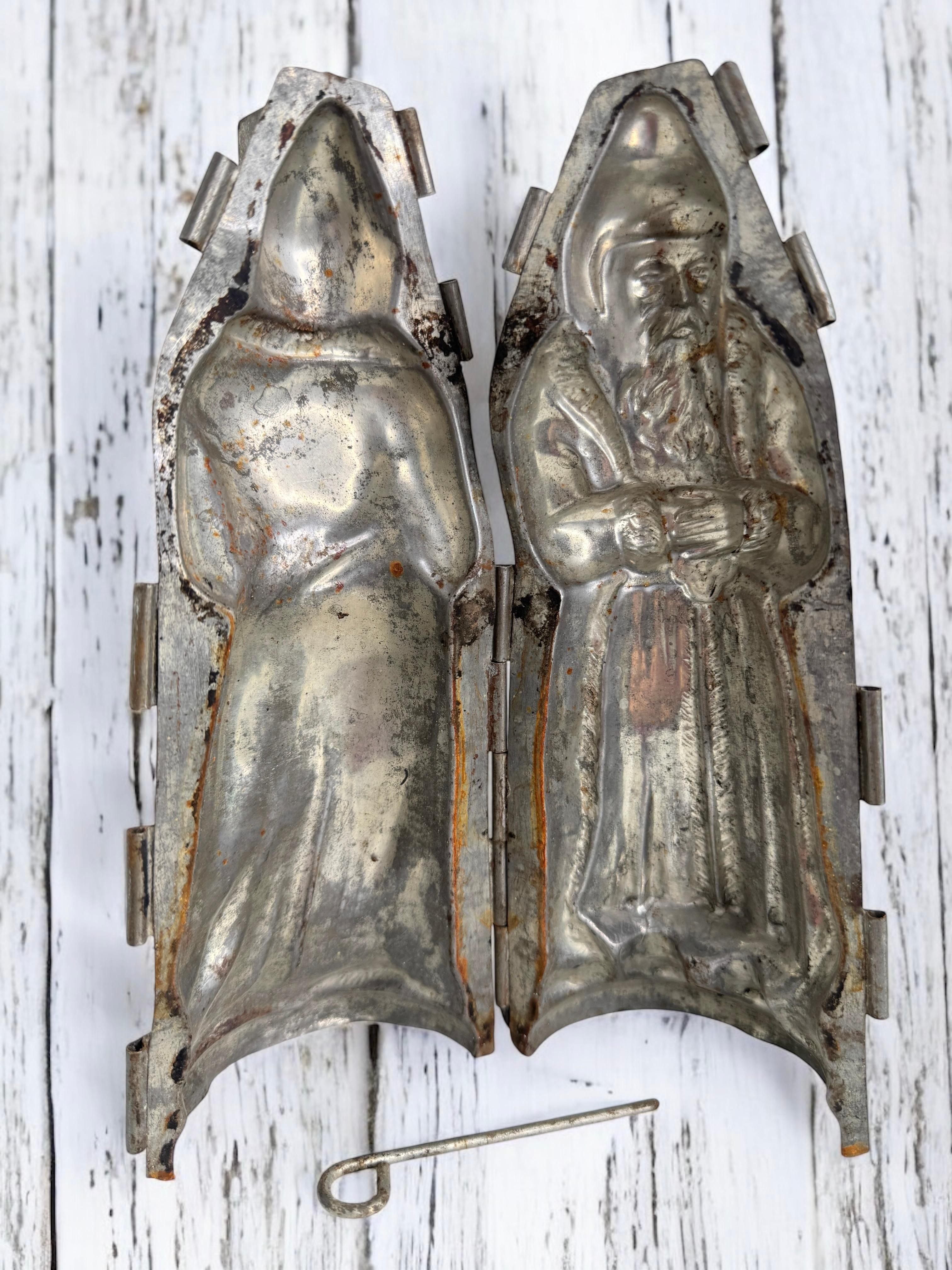 Antique Saint Nicholas Belsnickle Santa Christmas Chocolate Mold, France 1900s For Sale 12
