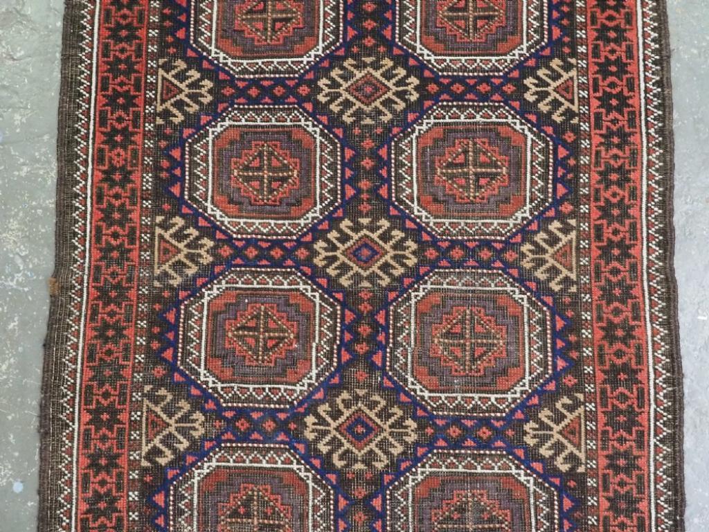 Antiker Salar Khani Baluch-Teppich, Khorasan-Region, um 1900 im Zustand „Gut“ im Angebot in Moreton-In-Marsh, GB
