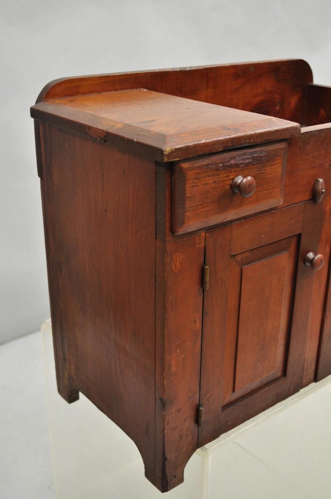Antique Salesman Sample Primitive Miniature Pine Wood Small Dry Sink Washstand For Sale 3