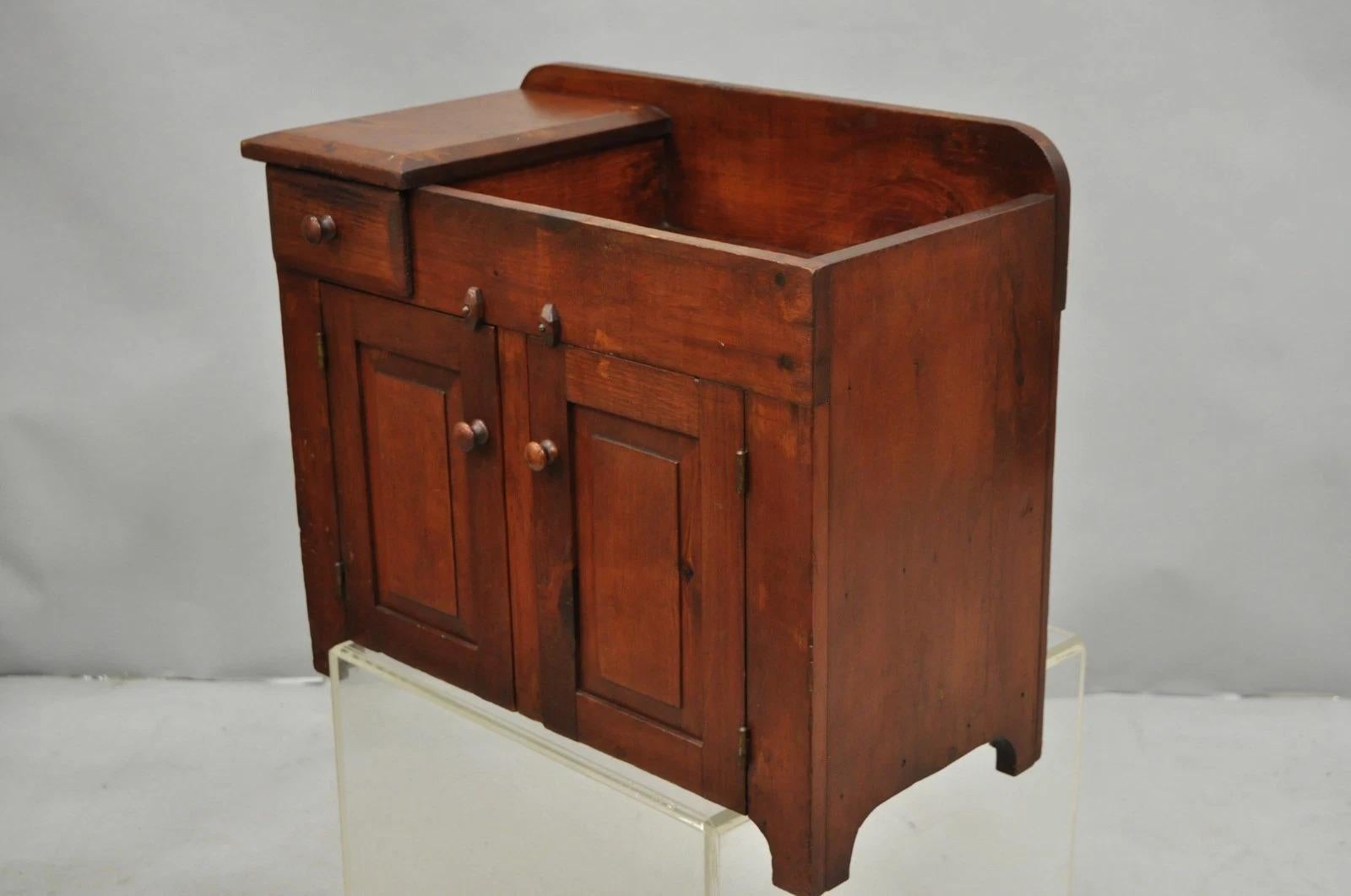 Antique Salesman Sample Primitive Miniature Pine Wood Small Dry Sink Washstand For Sale 4
