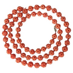 Antike Lachskorallenkette mit Gold-Diamant-Verschluss