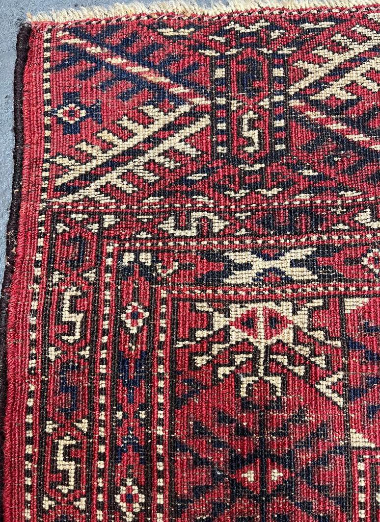 Antique Salor Bokhara Turkoman Rug In Good Condition For Sale In Closter, NJ