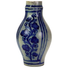 Antico carro in gres salato Westerwald con motivo floreale C1870