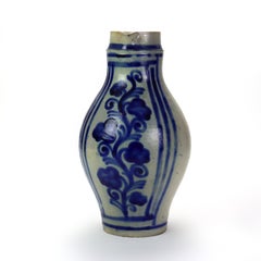 Antico carro in gres salato Westerwald con motivo floreale C1870