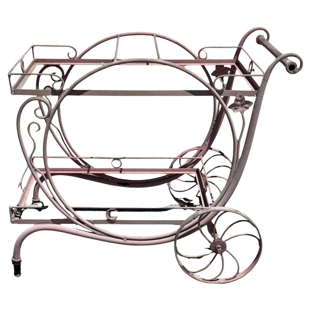 Chariot à thé de service antique Salterini « Mt Vernon » en fer forgé, style Art nouveau, couleur rose en vente