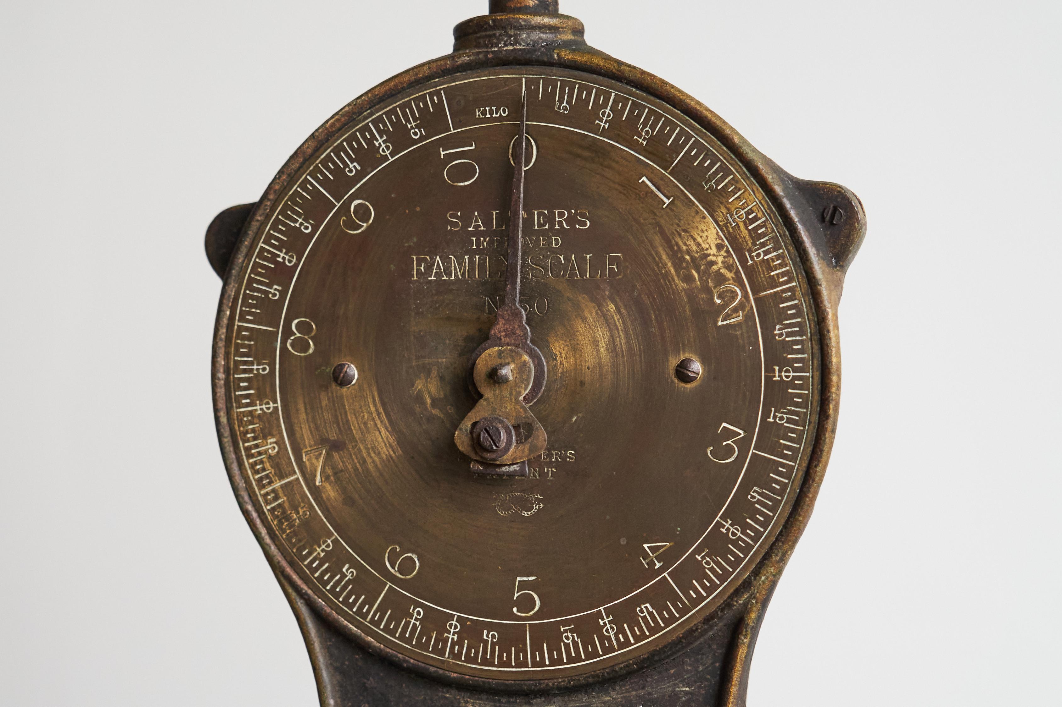 Art déco Salter's Family Scale Angleterre début du 20e siècle en vente