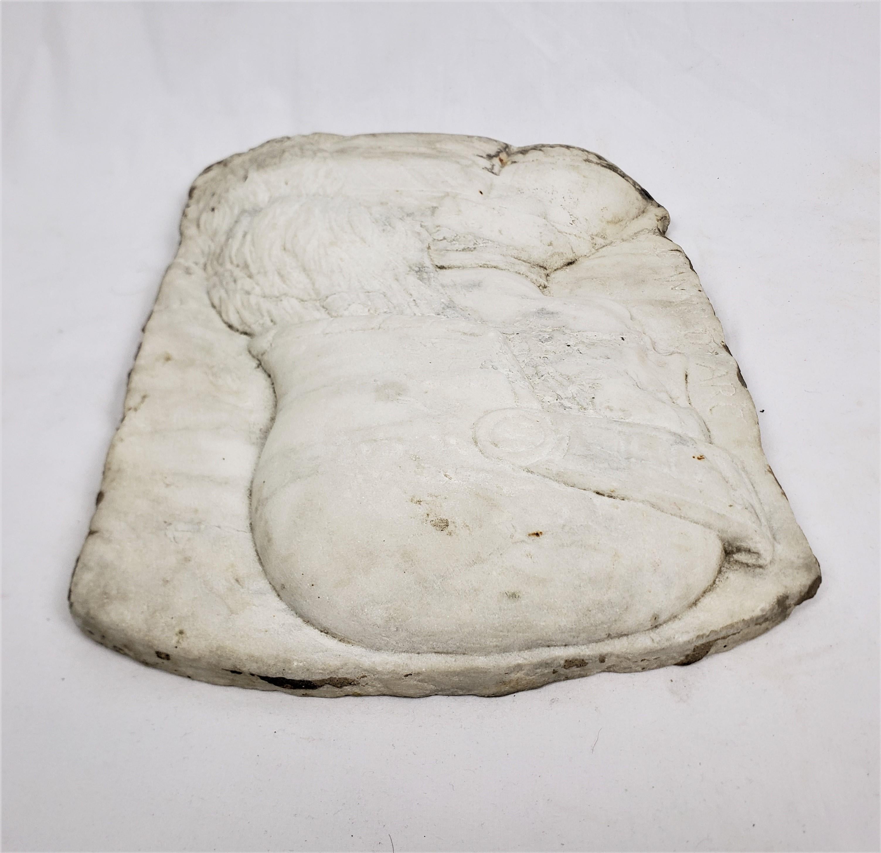 Fragment de marbre Carrera ancien sculpté à la main et récupéré représentant Jean d'Arc Bon état à Hamilton, Ontario