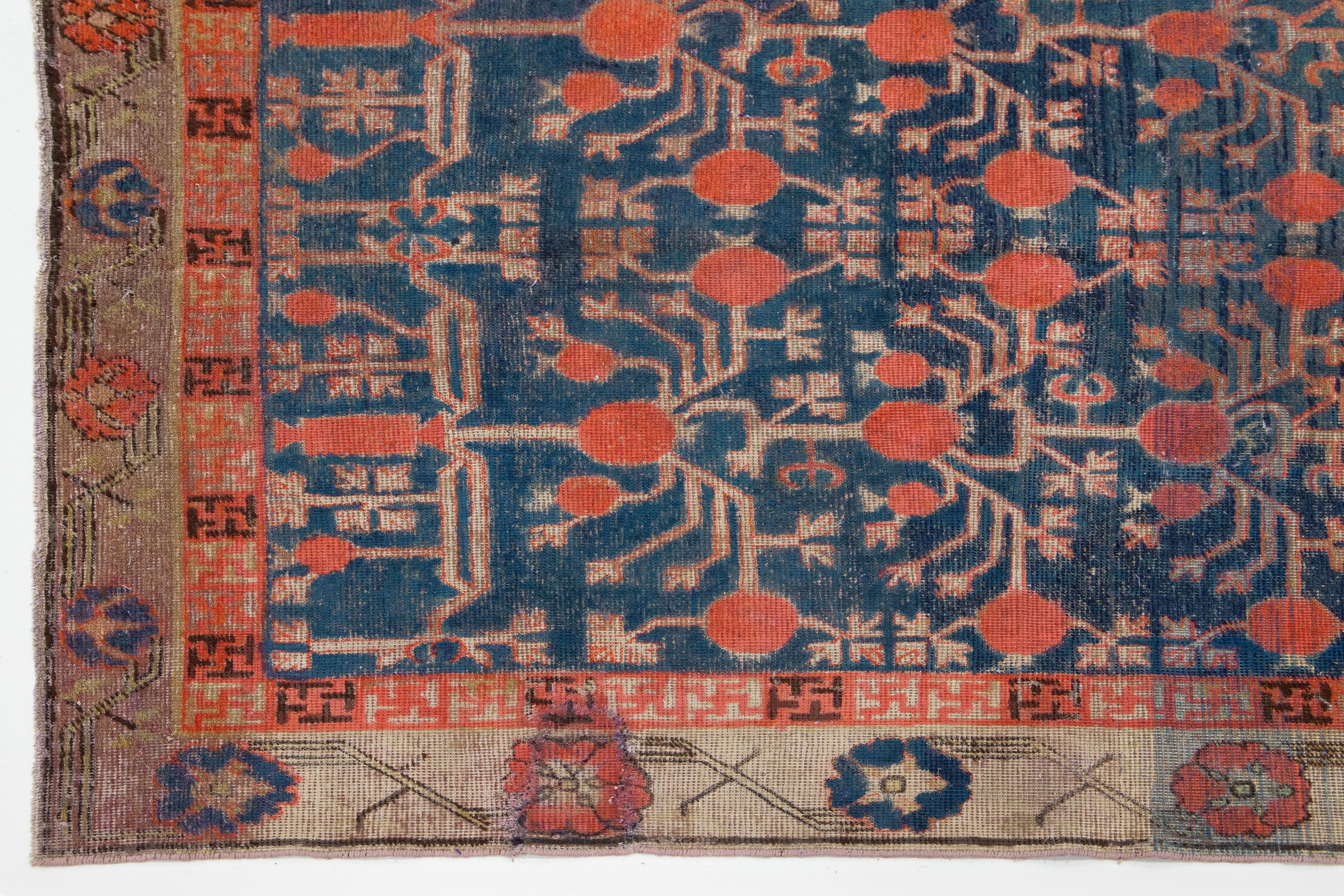 XIXe siècle Tapis Samarkand fait à la main en bleu avec motif sur toute sa surface en vente