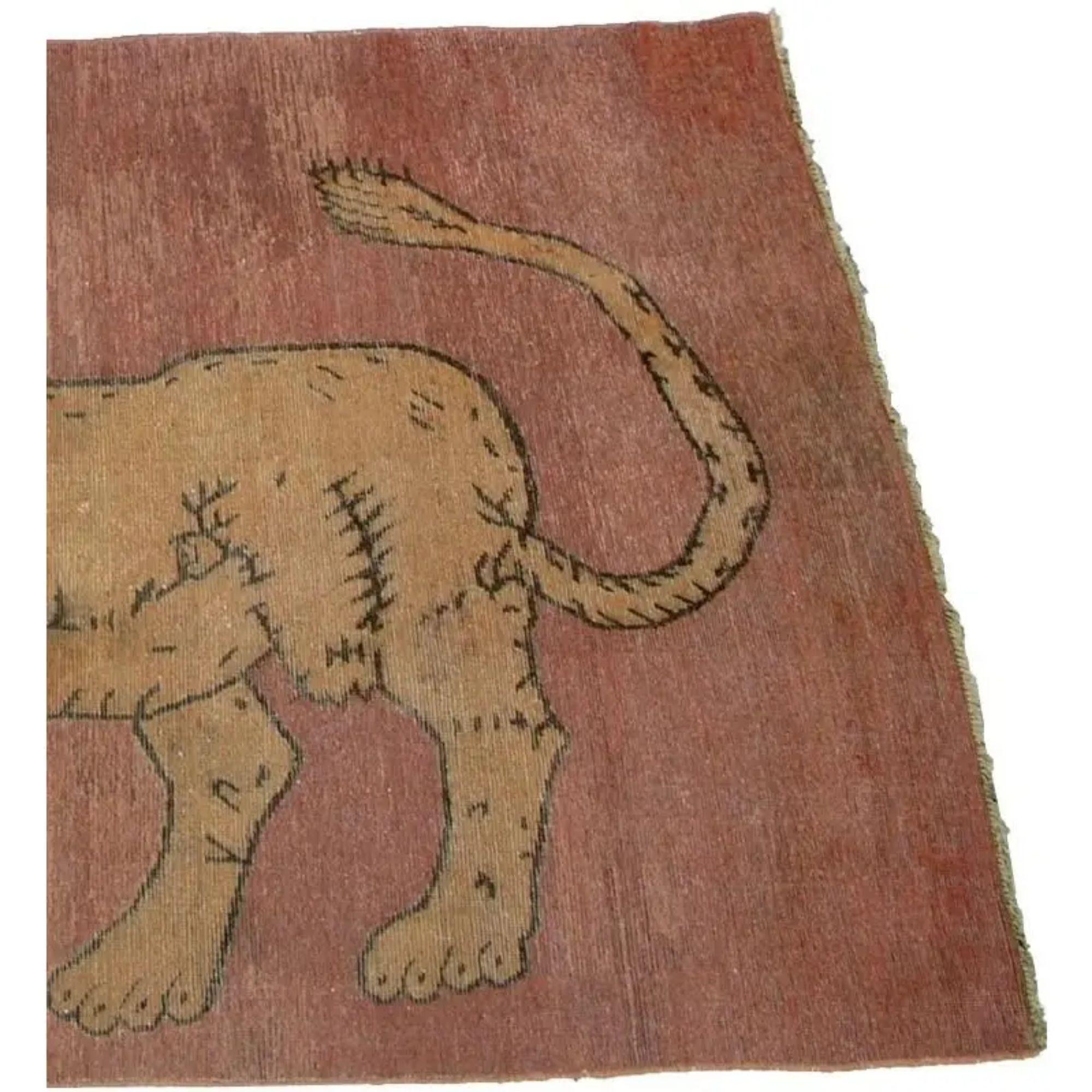 Antique Samarkand Lion Design Rug - 6'6'' X 4'4'' In Good Condition For Sale In Los Angeles, US