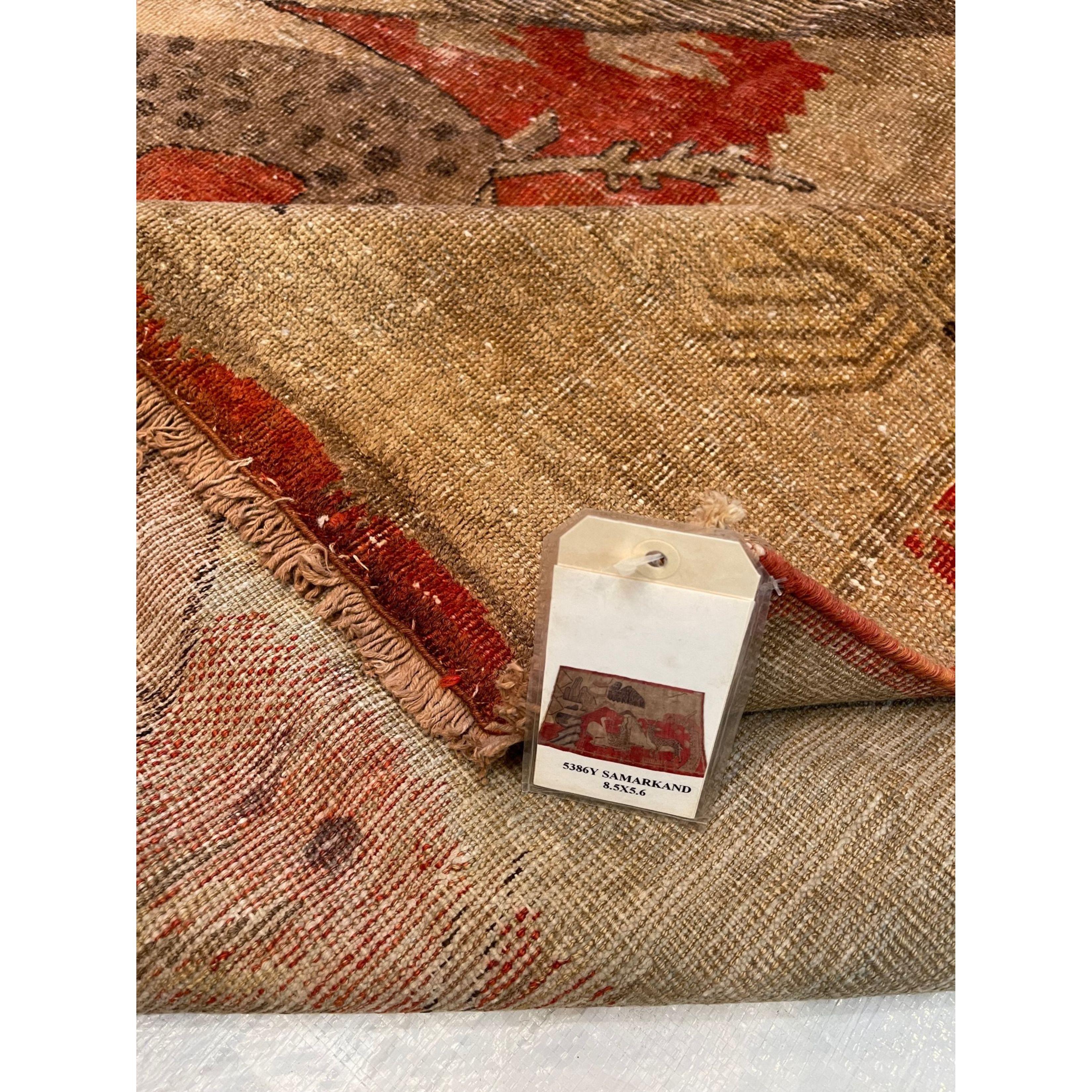 Antiker Samarkand-Teppich mit Tierdruck-Design (Asiatisch) im Angebot