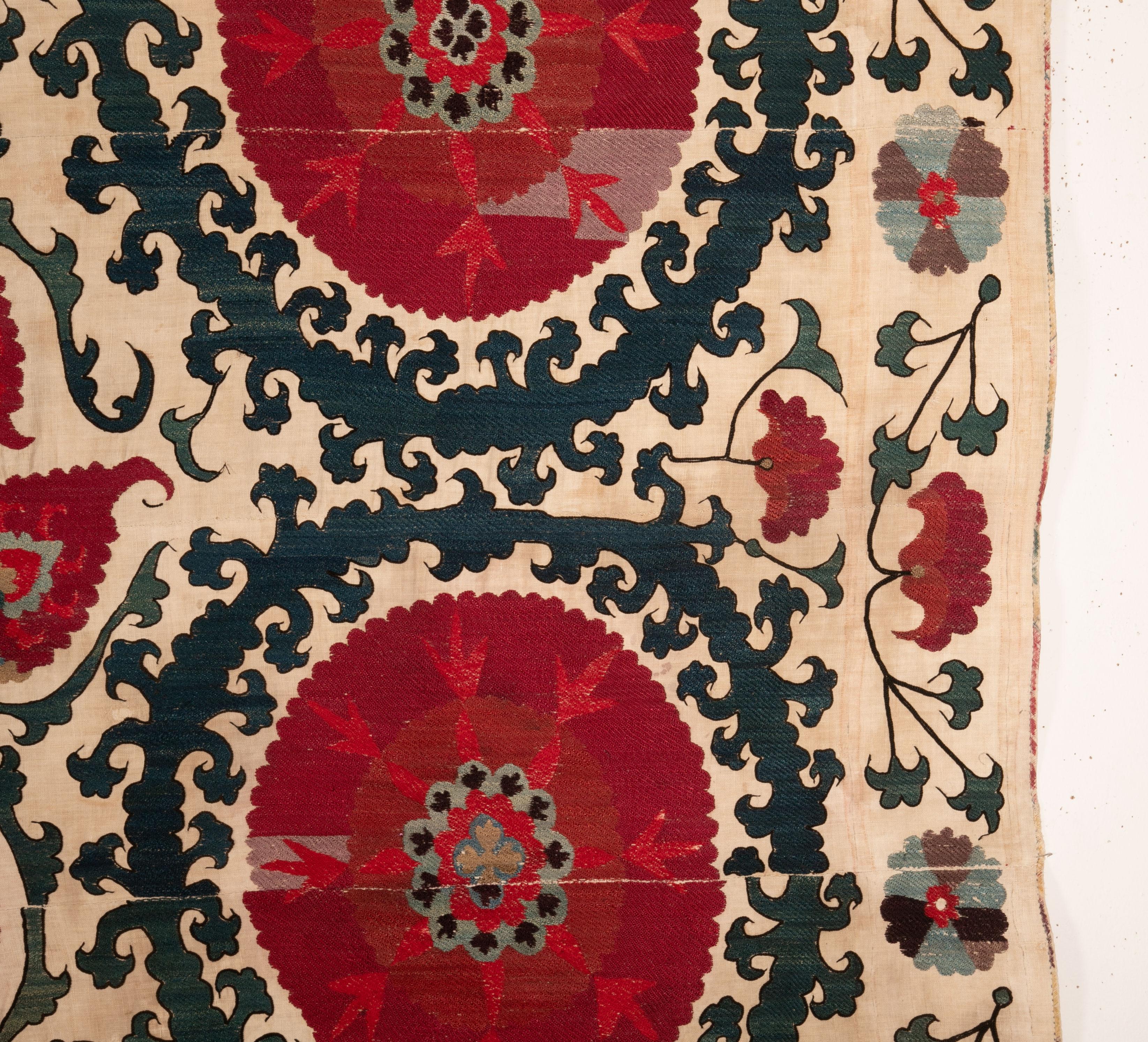Antique Samarkand Suzani, Uzbekistan, Central Asia, 19th Century 4