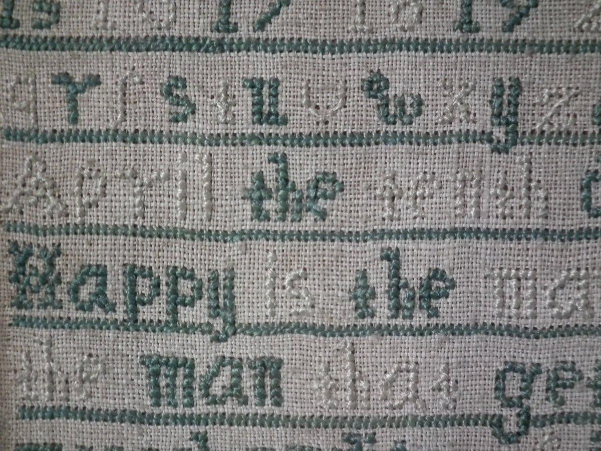 Antique Sampler, 1747 by Dorothy Newton In Good Condition In Chelmsford, Essex