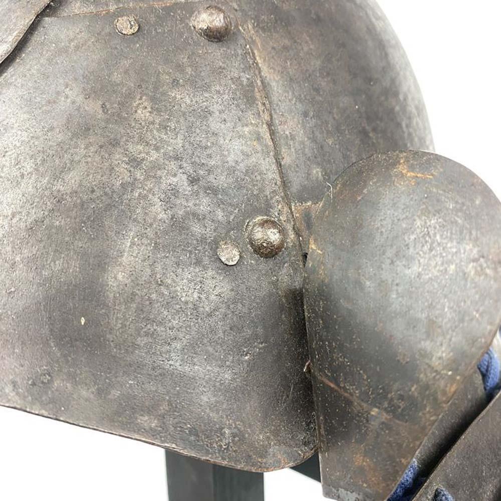 Iron Antique Samurai Helmet Edo Period Japan Nanban Helmet 18th Century Zunari Kabuto