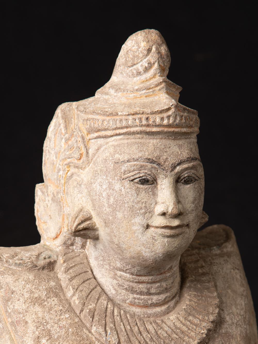Antike burmesische Nat-Statue aus Sandstein aus Burma – Originalbuddhas im Angebot 5