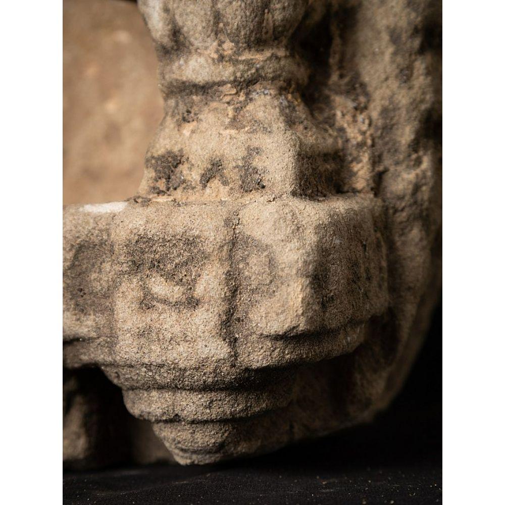 Antiker Sandsteinschrein aus Indien aus Indien aus Indien im Angebot 9