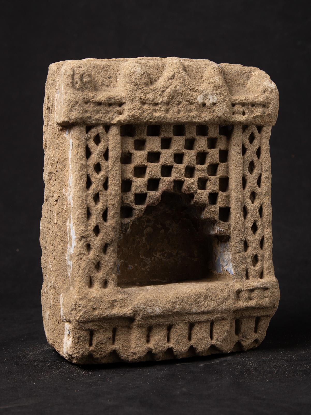 XIXe siècle temple ancien d'Inde du 19ème siècle - Bouddhas originaux en vente