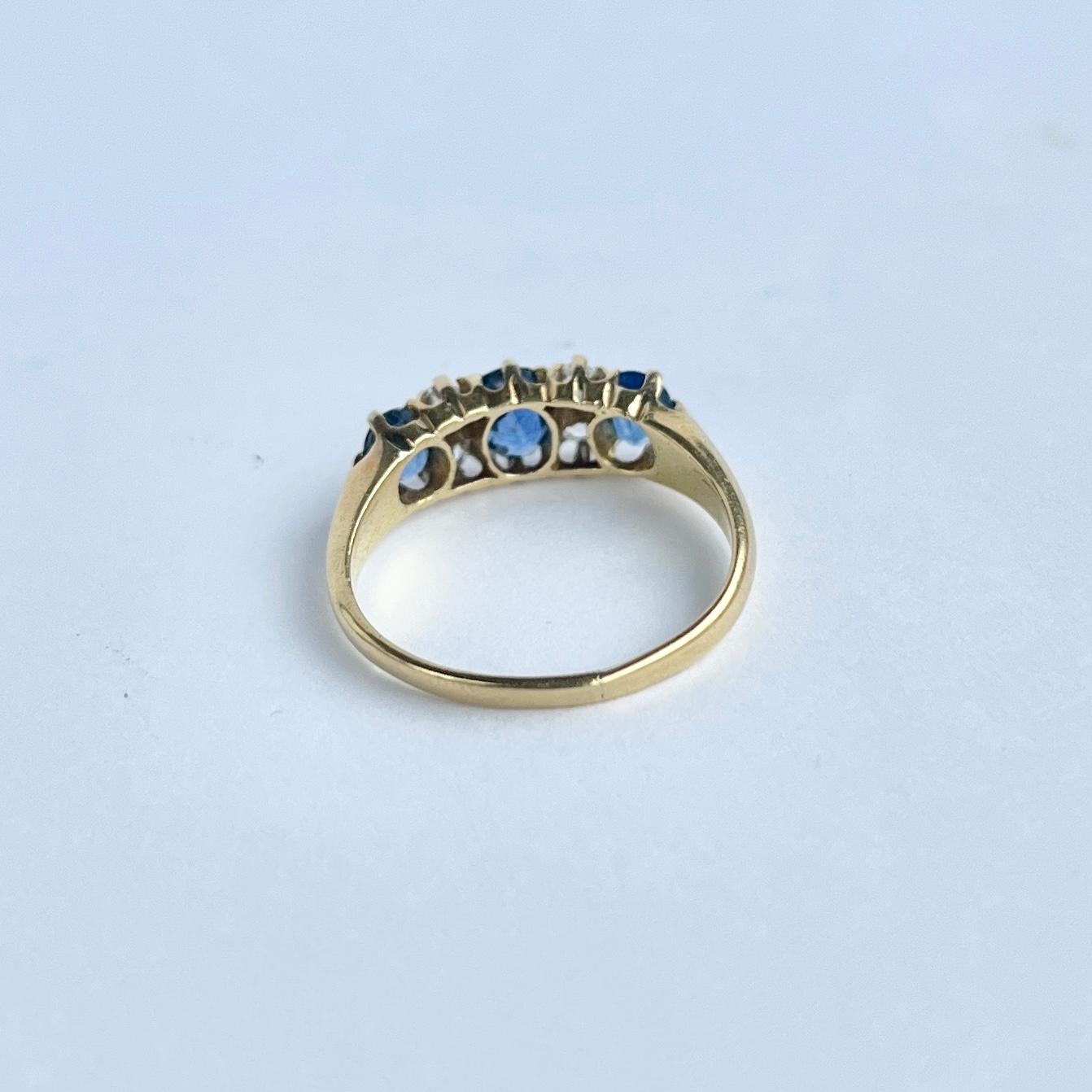 Antique Sapphire and Diamond 18 Carat Gold Three Stone Ring In Good Condition For Sale In Chipping Campden, GB