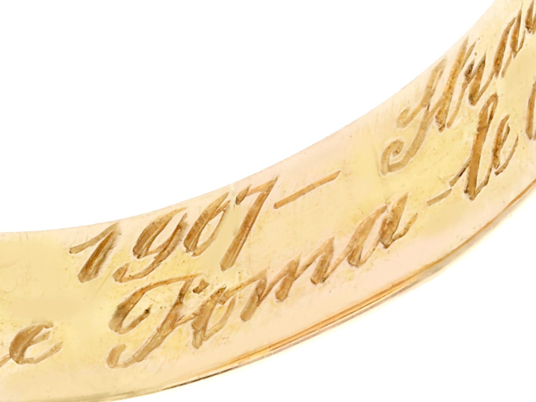 Antiker antiker Schlangenring mit Saphir und Diamant aus 18 Karat Gelbgold, um 1907 im Angebot 3
