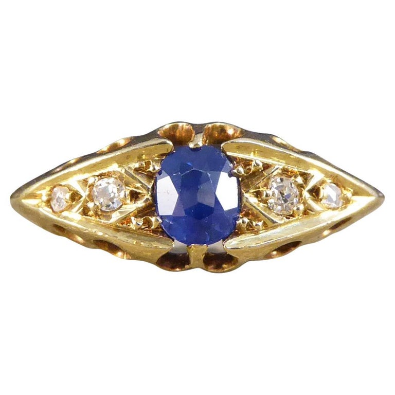 Antique Sapphire and Diamond Boat Ring in 18ct Yellow Gold For Sale at