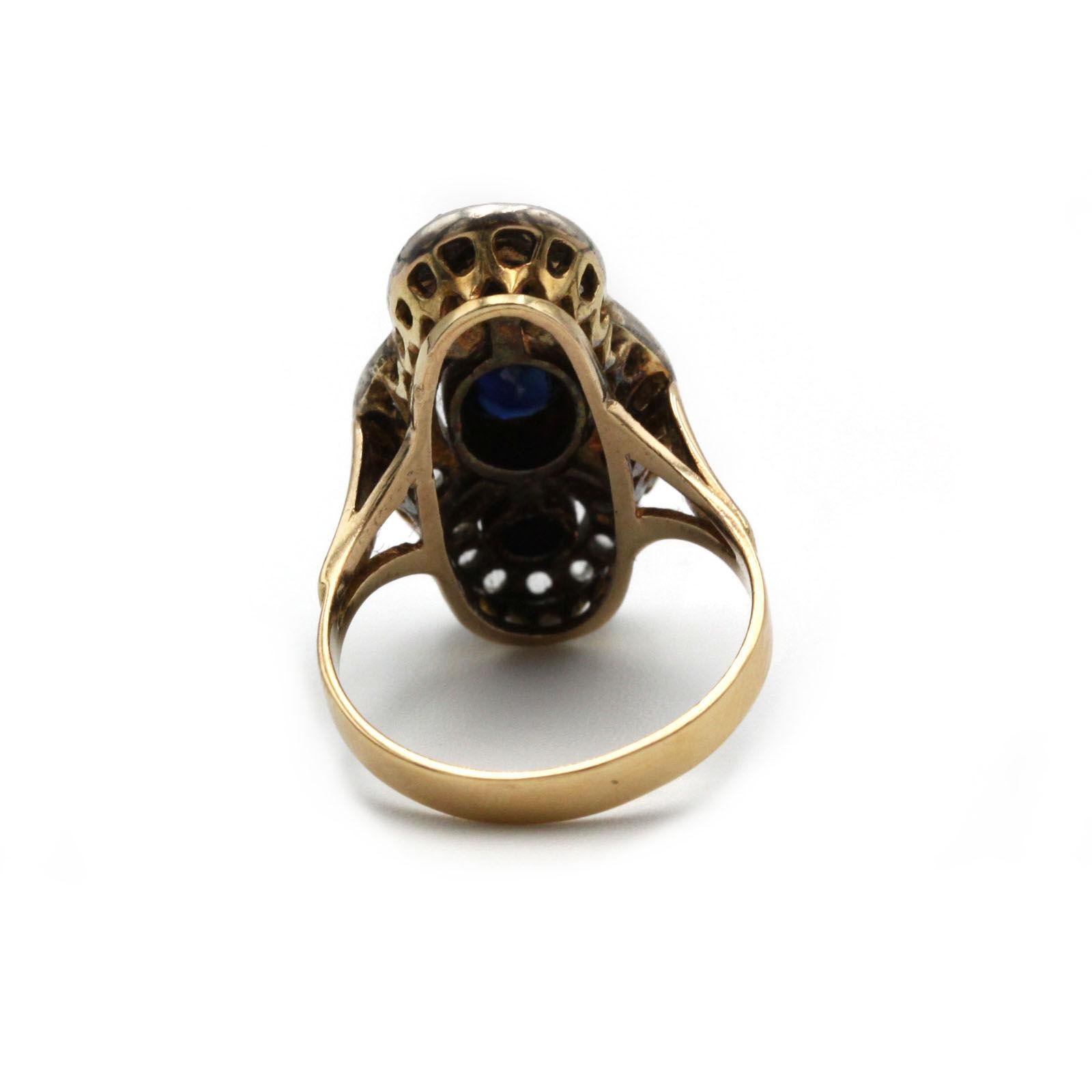 Belle Époque Anello a grappolo con zaffiro e diamanti, Francia, fine XIX secolo in vendita