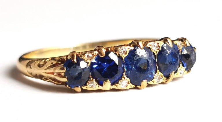 Antique Sapphire and diamond five stone ring, 18k gold, Victorian  For Sale 11