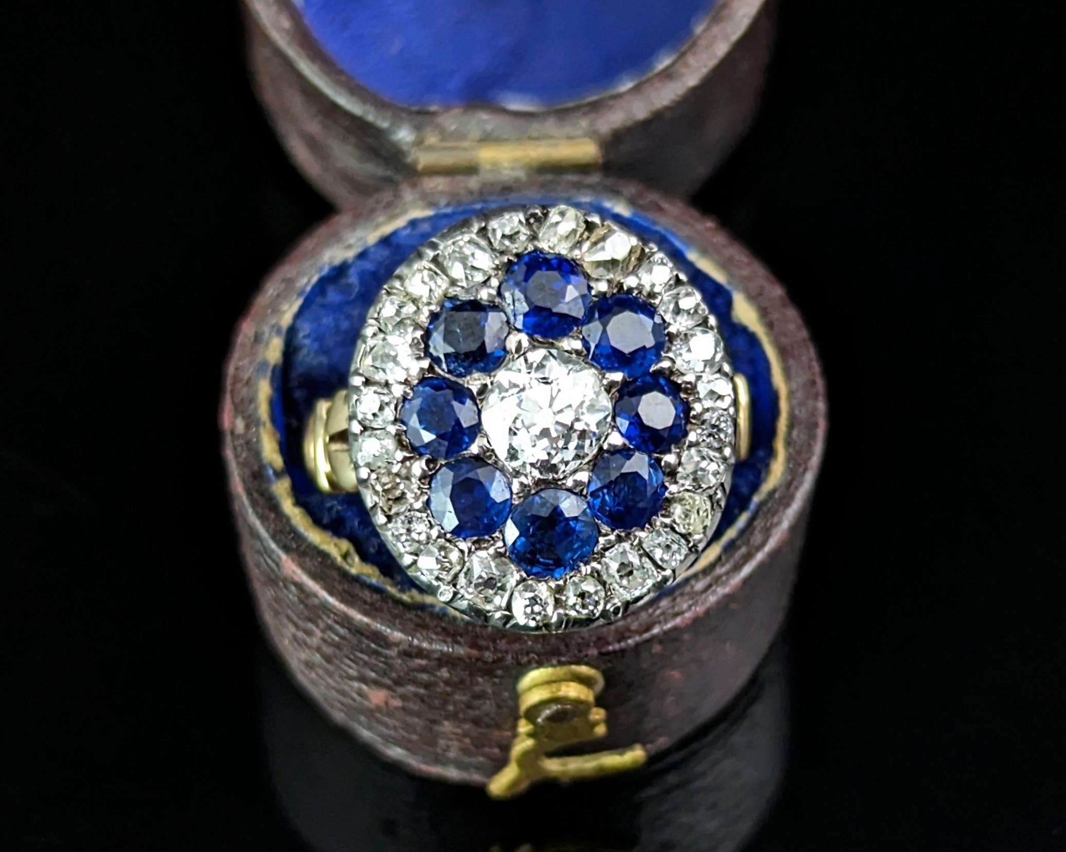 Women's Antique Sapphire and Diamond halo ring, 9k gold, Edwardian  For Sale