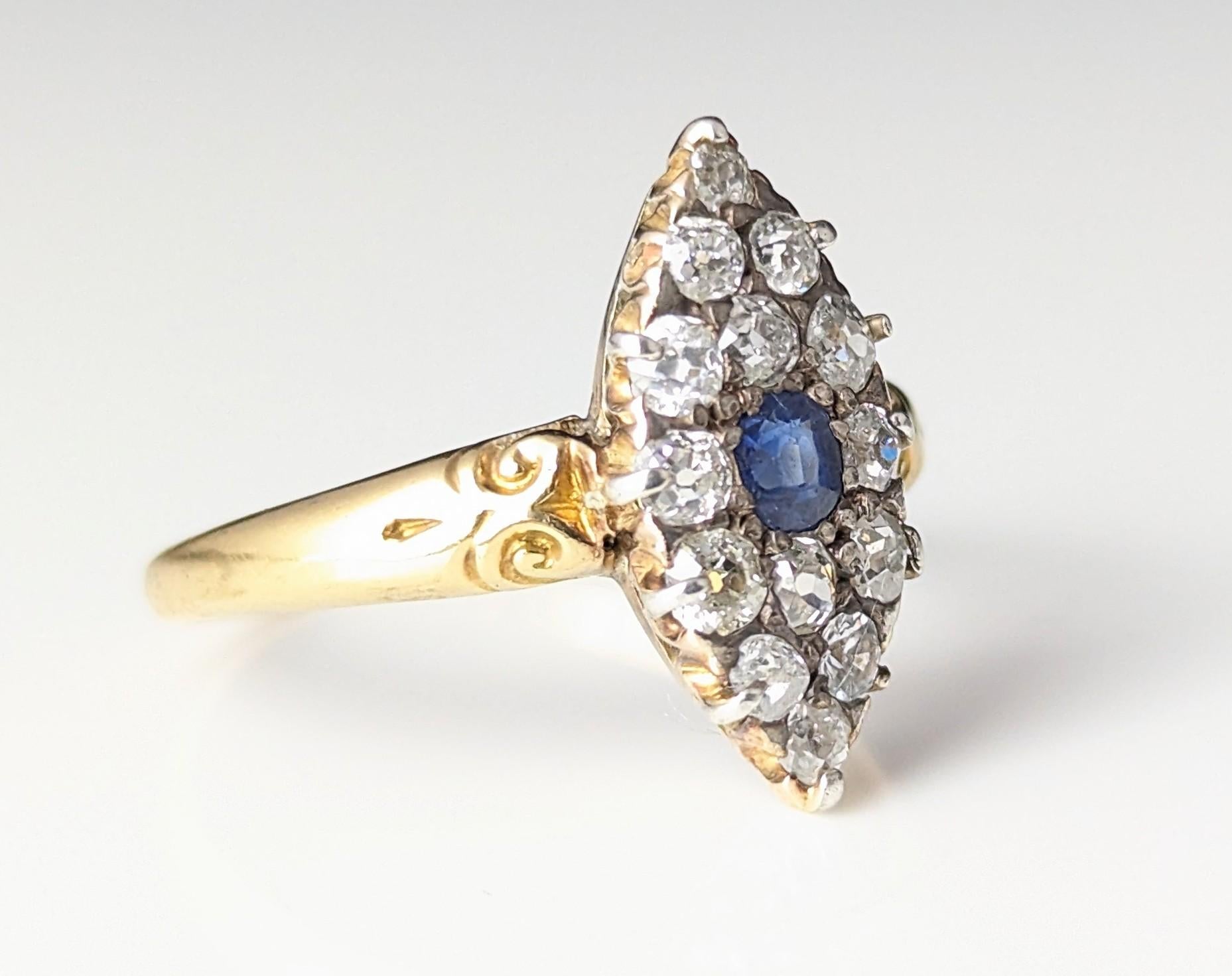 Women's or Men's Antique Sapphire and Diamond navette ring, 18k gold, Victorian  For Sale