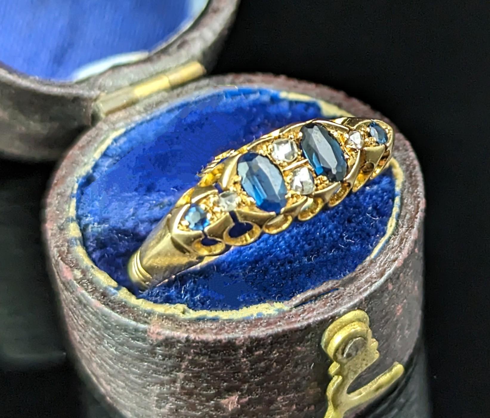 Women's Antique Sapphire and Diamond ring, 18k gold, Edwardian  For Sale