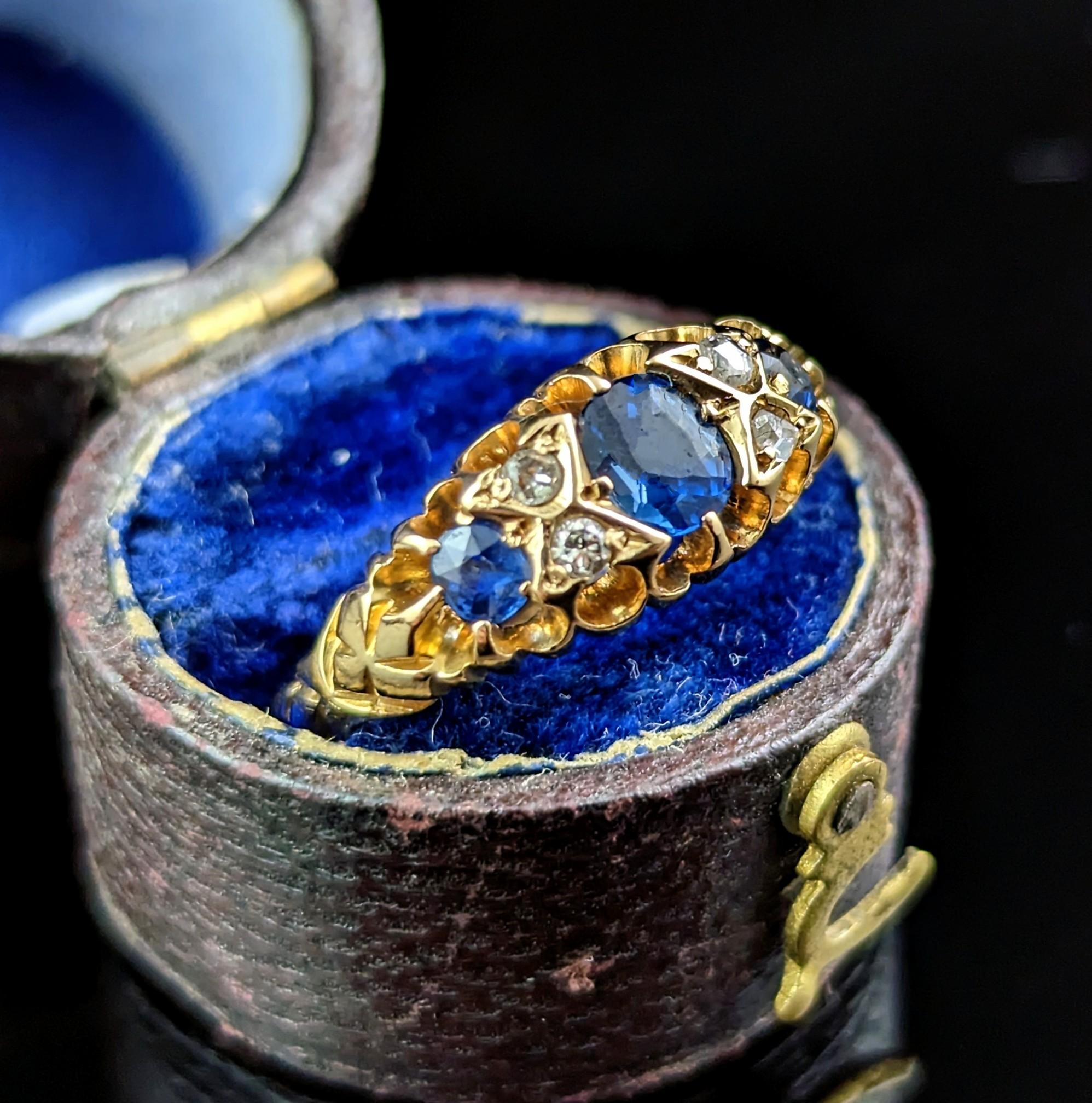 Antique Sapphire and Diamond Ring, 18k Yellow Gold, Victorian In Good Condition In NEWARK, GB