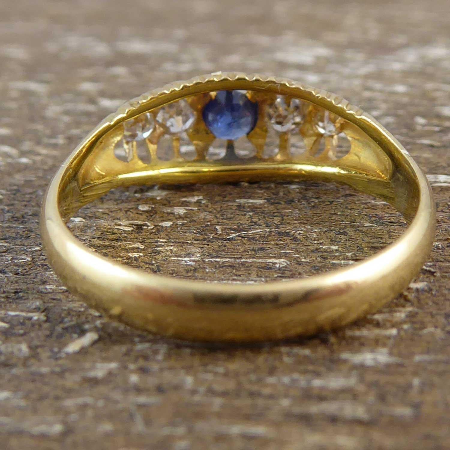 Antique Sapphire and Diamond Ring Hallmarked Chester, 1915 In Good Condition In Yorkshire, West Yorkshire