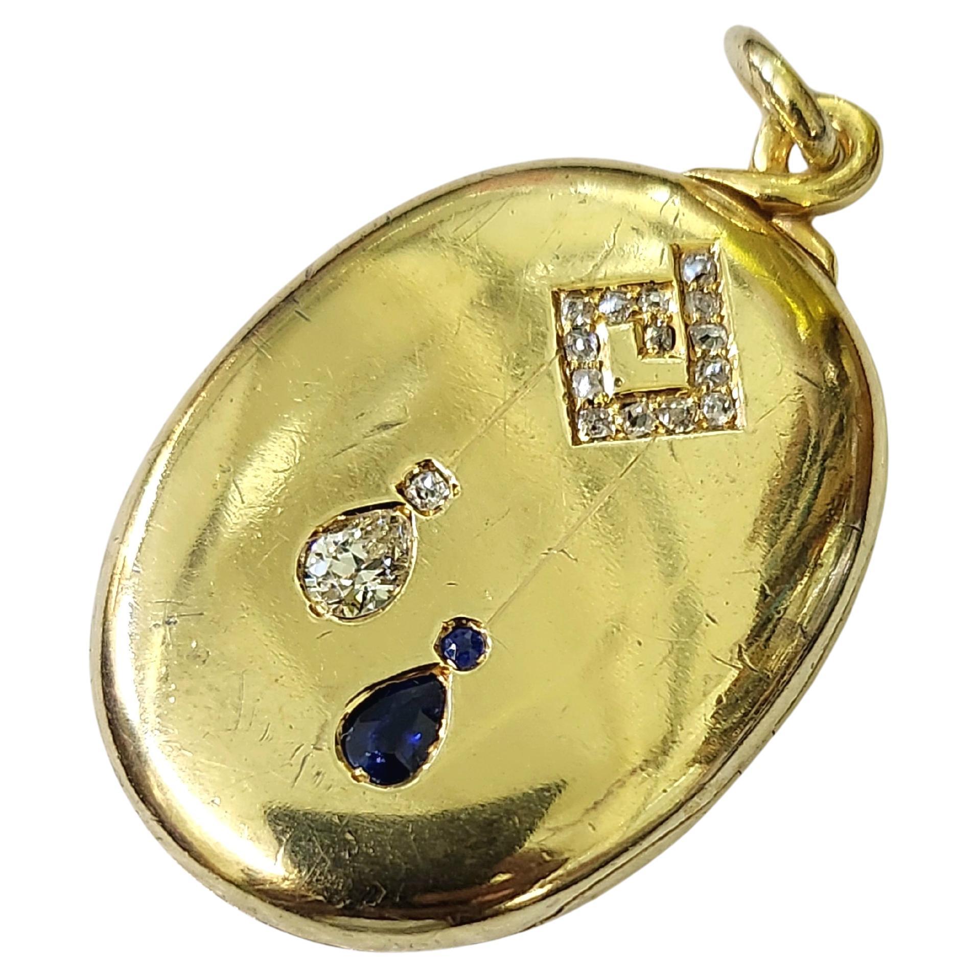 Antiguo Colgante Relicario de Oro Ruso con Zafiro y Diamantes en Bueno estado para la venta en Cairo, EG