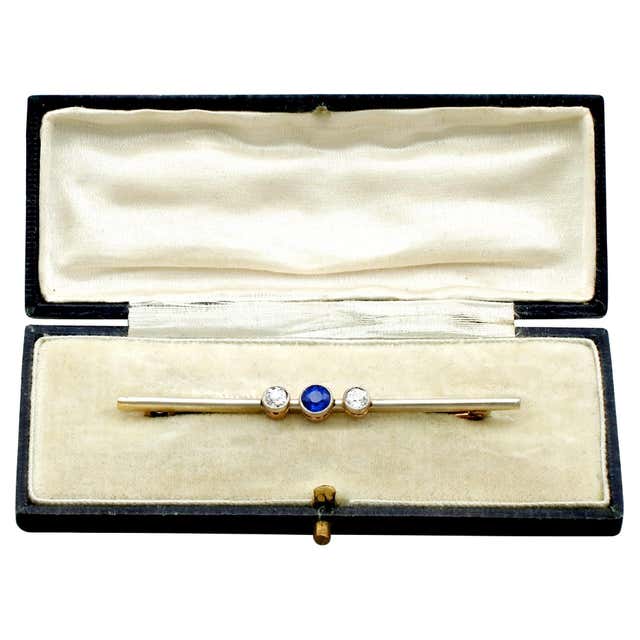Sapphire and Diamond Yellow Gold Ballerina Brooch For Sale at 1stDibs