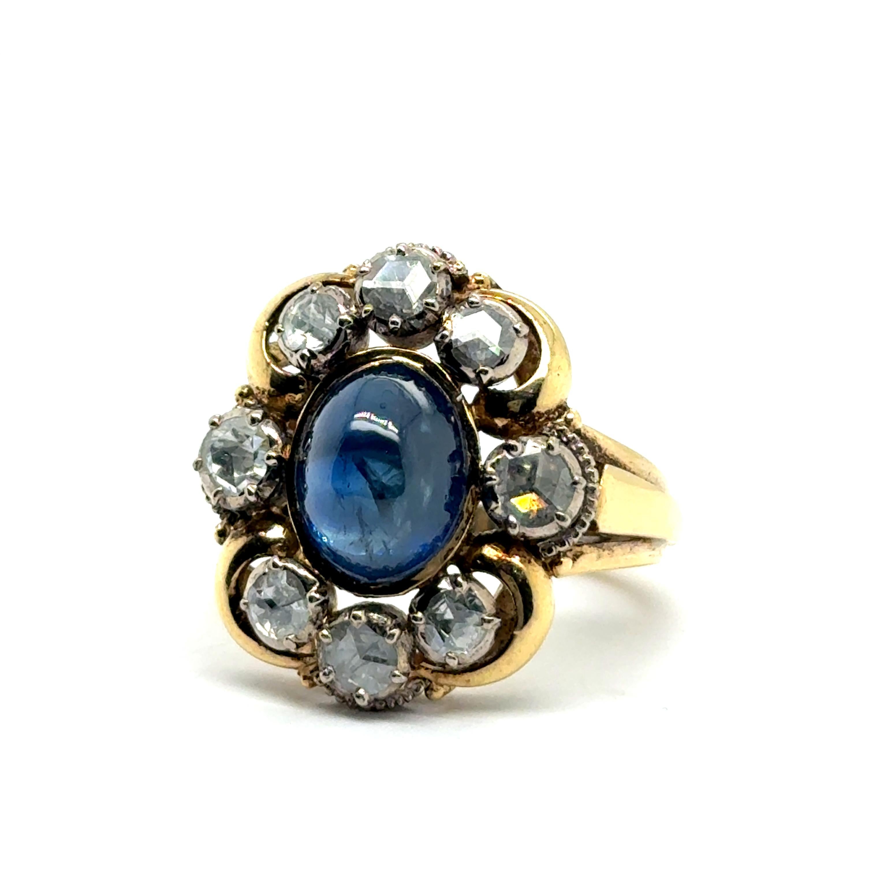Antiker Saphir und Diamanten Ring in 18 Karat Gelb- und Weißgold im Zustand „Gut“ in Lucerne, CH
